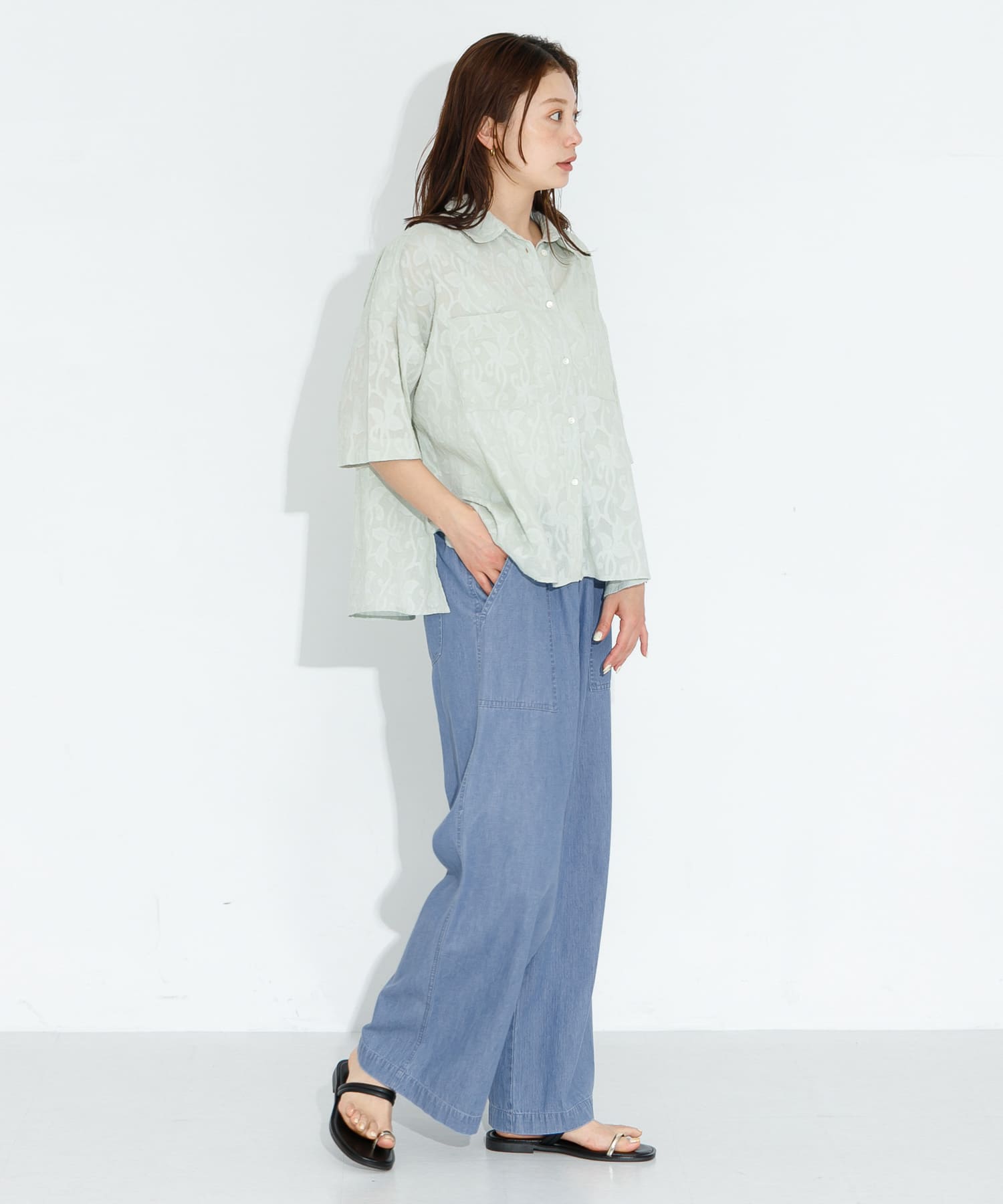 身長：166cm サイズ：38