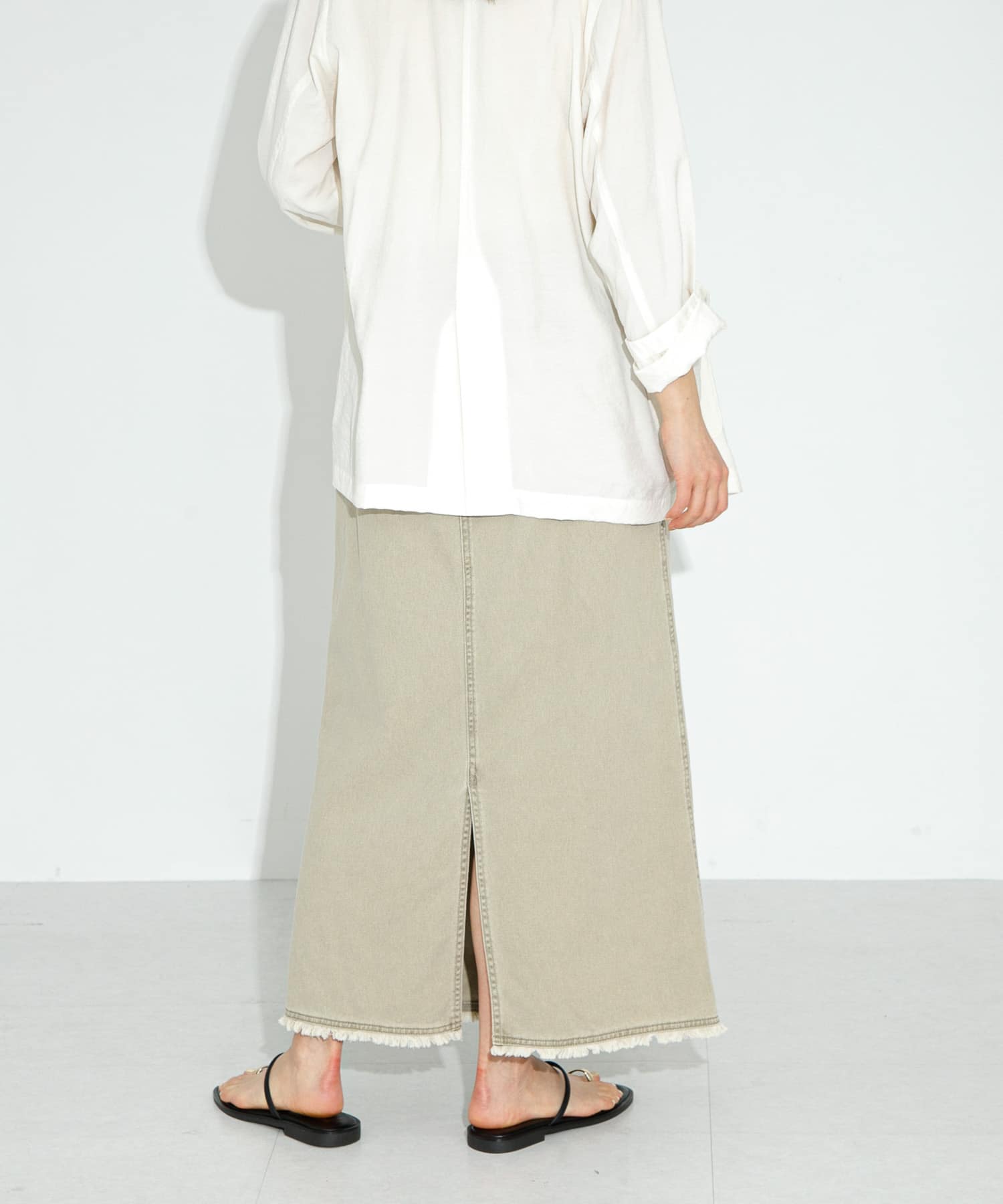 身長：166cm サイズ：38