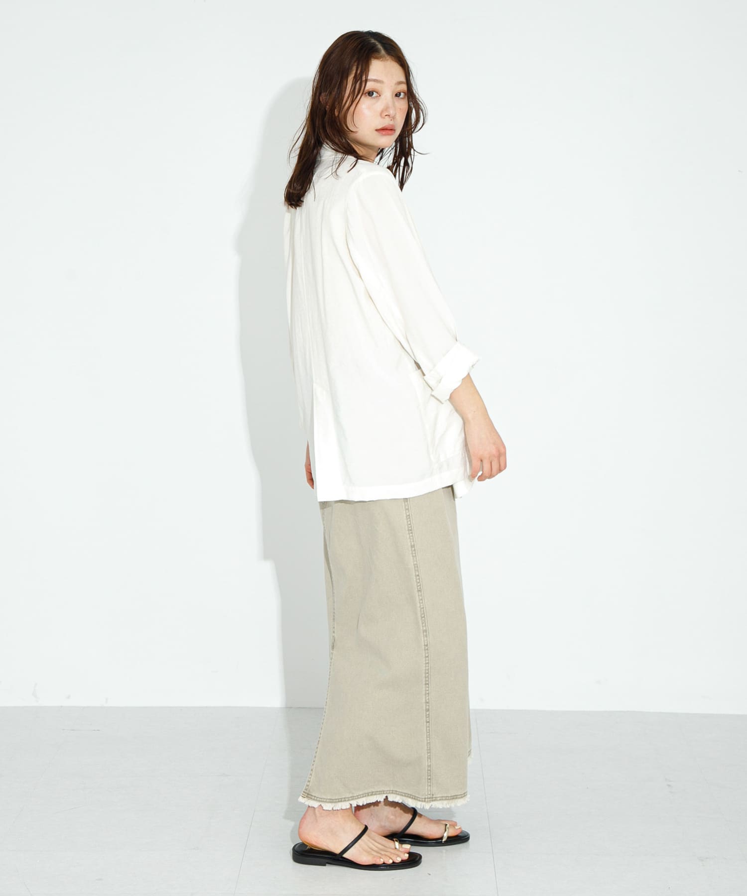 身長：166cm サイズ：38