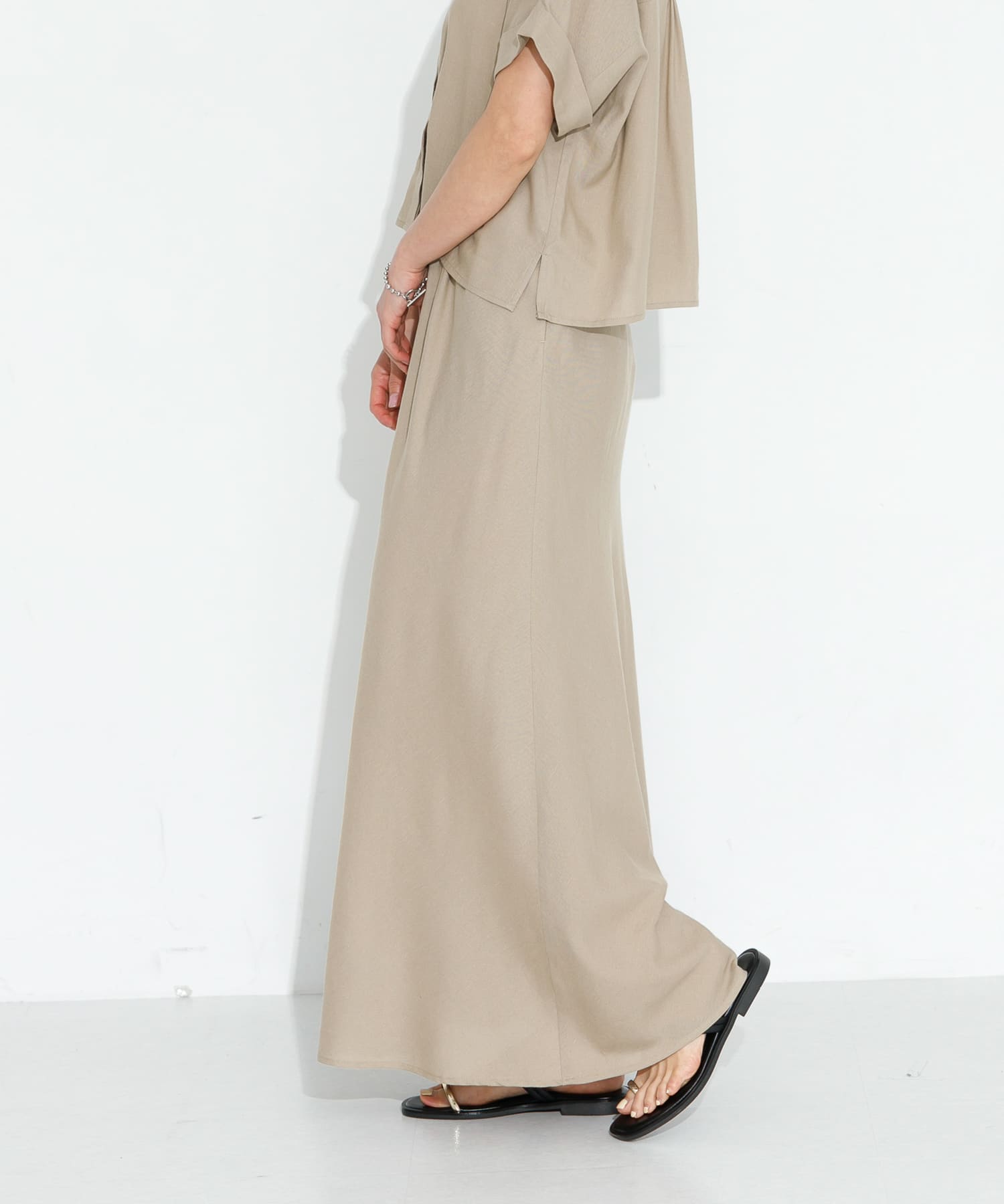 身長：166cm サイズ：38