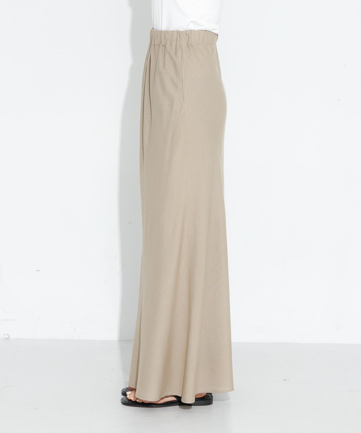 身長：166cm サイズ：38