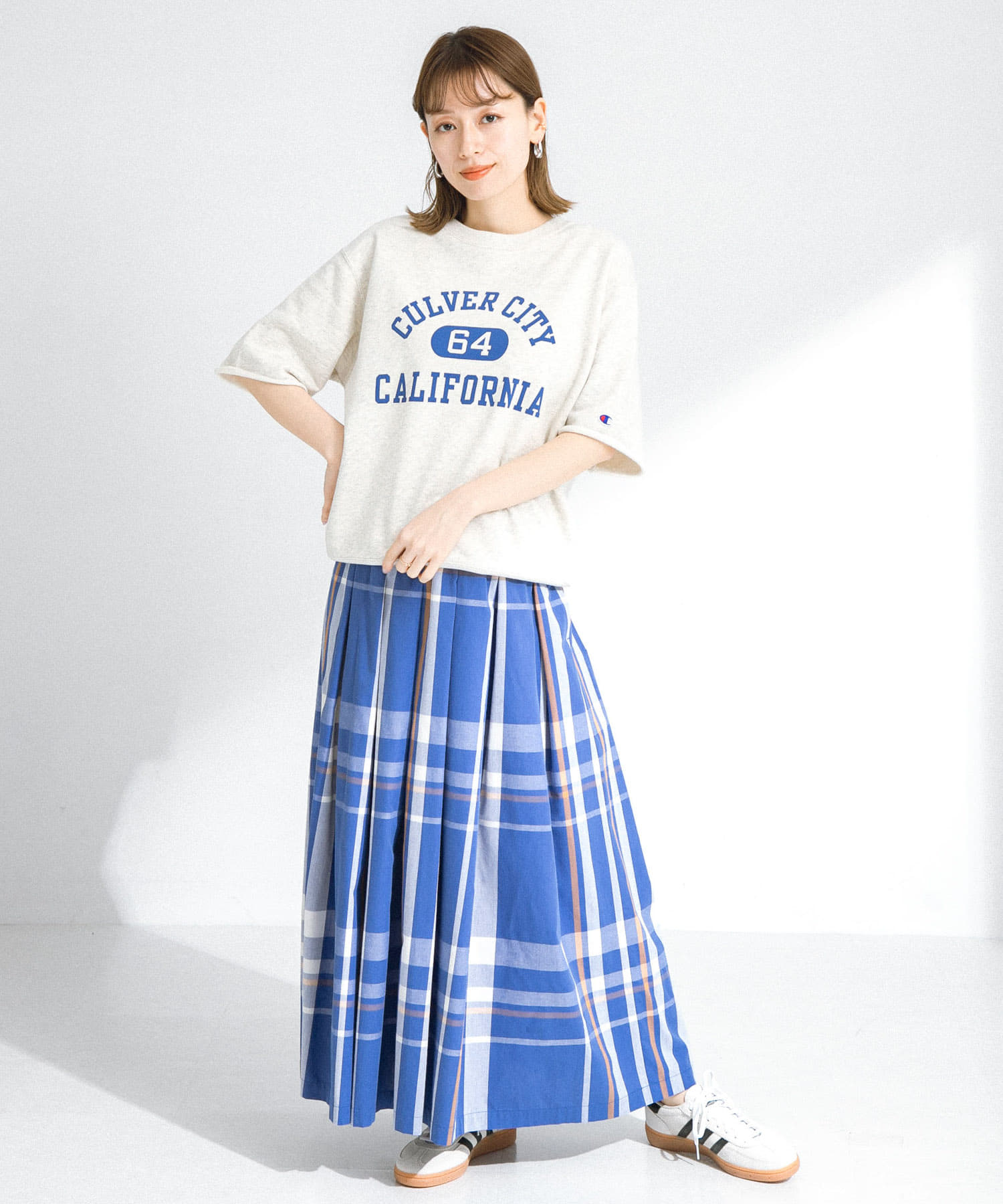 身長：164cm サイズ：38