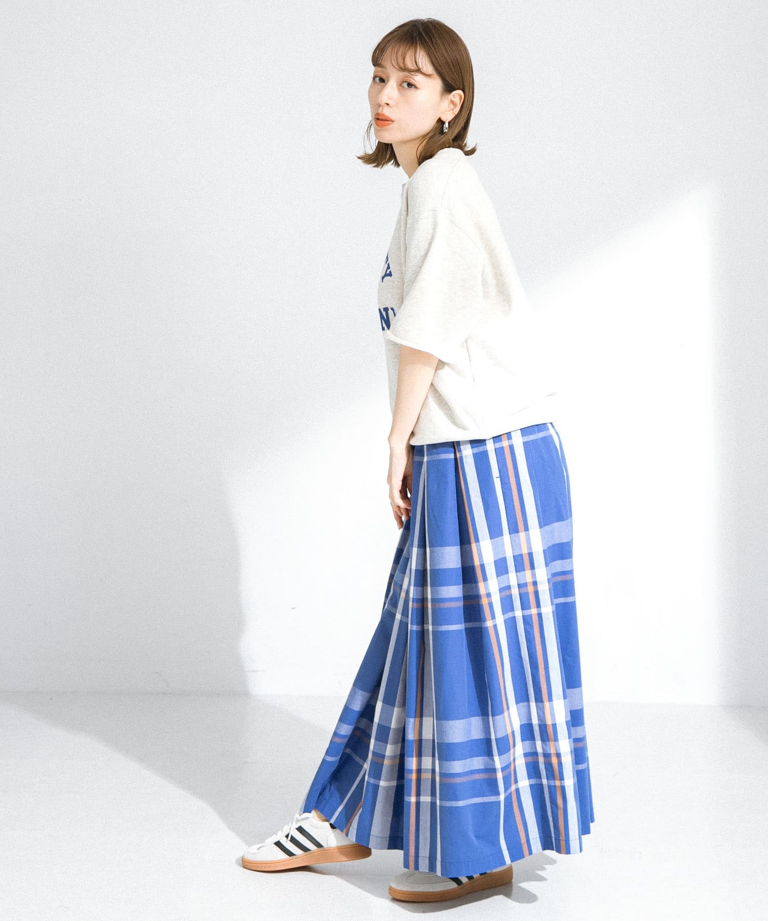 身長：164cm サイズ：38