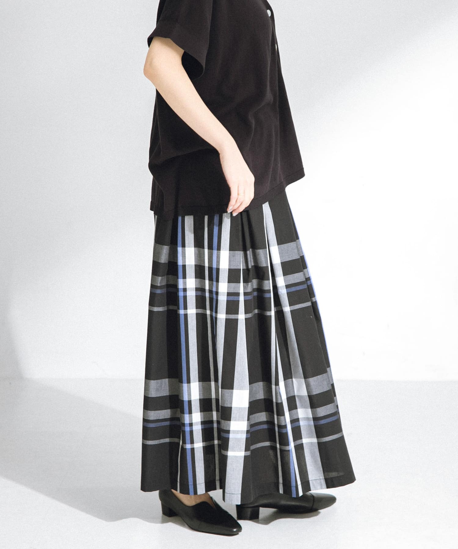 身長：164cm サイズ：38