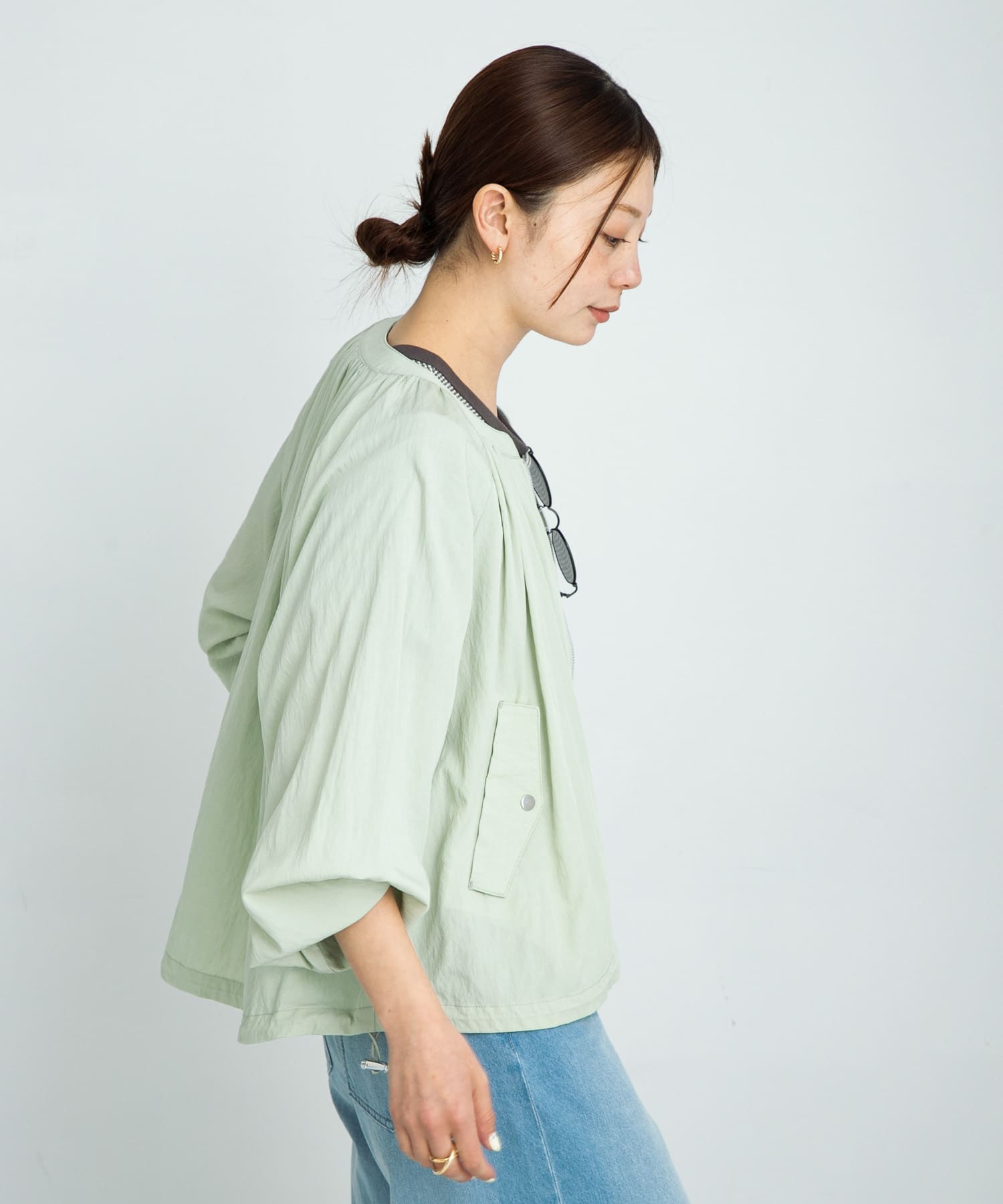L.カーキ