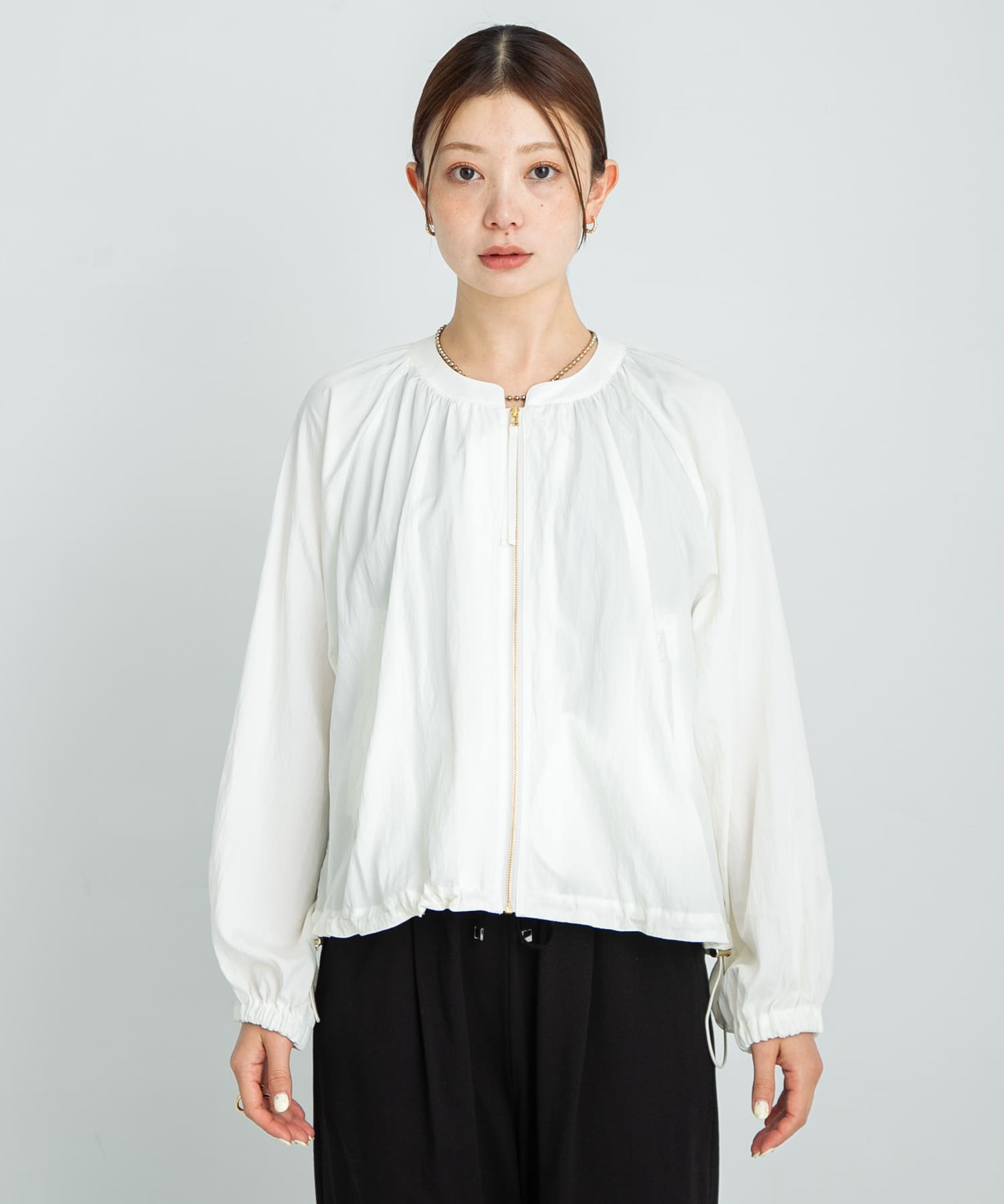 美品▲ebure // ライトノーカラー ブルゾン▲サイズ38▲ネイビー 紺色 美品✨ebure ノーカラージャケット ライトブルゾン ネイビー 38