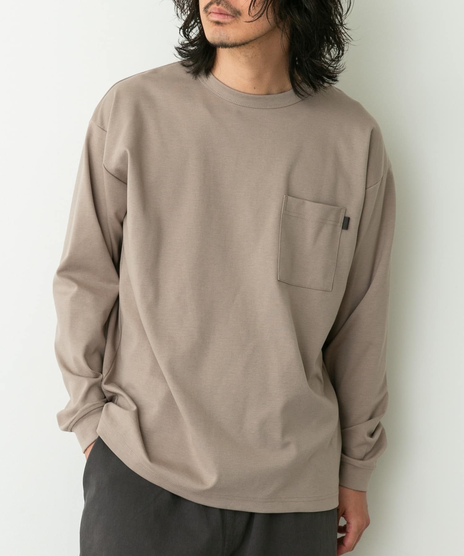 身長：180cm 体重：60kg サイズ：L