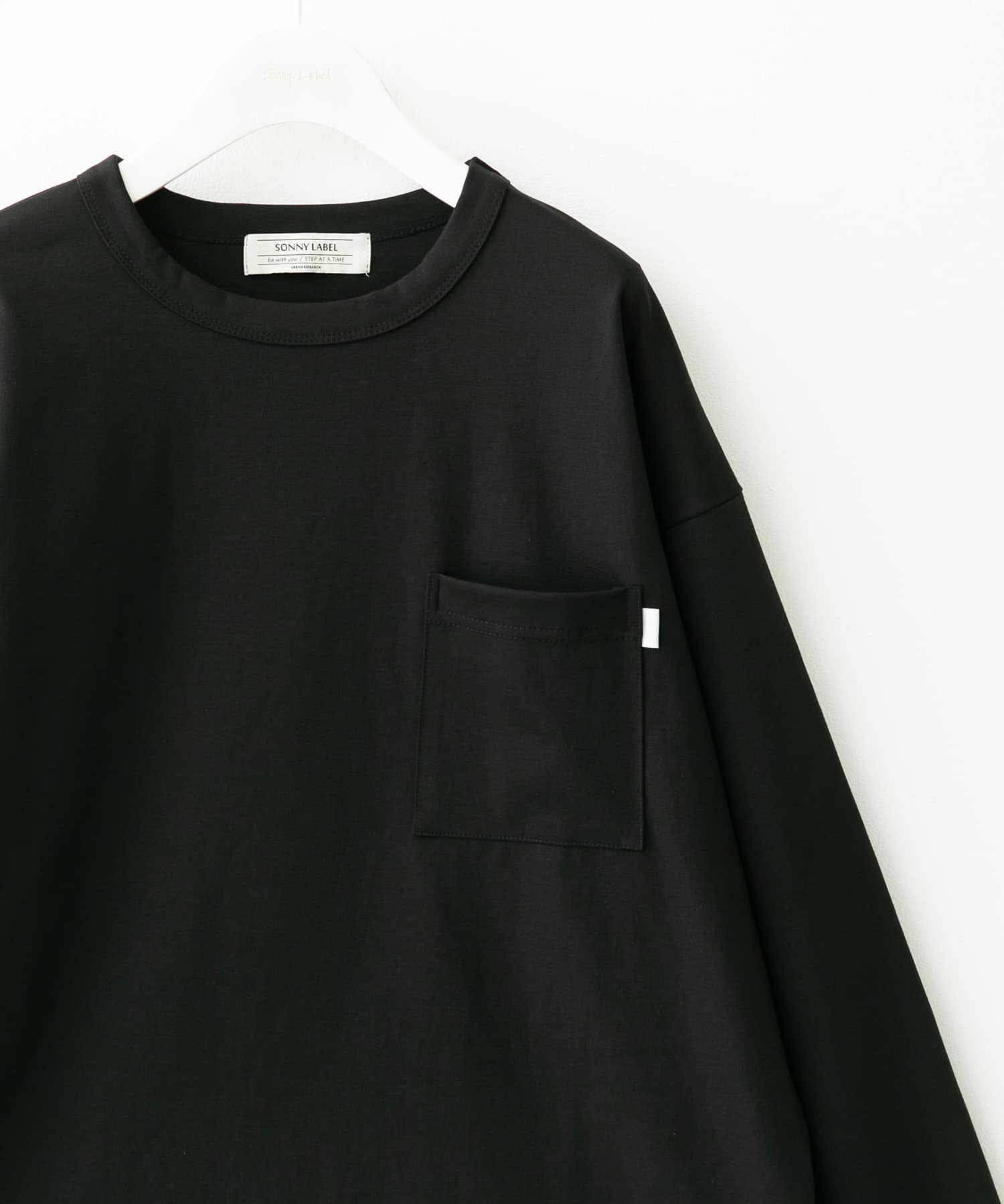 ポンチポケット付ロングスリーブTシャツ ブラック M