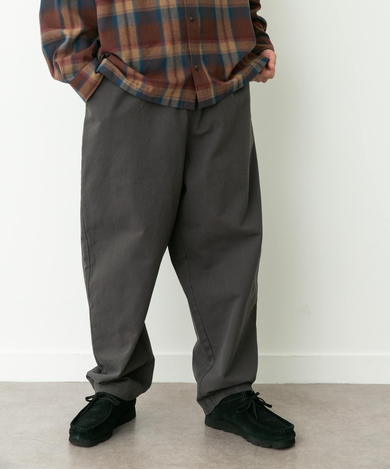 身長：180cm 体重：60kg サイズ：L