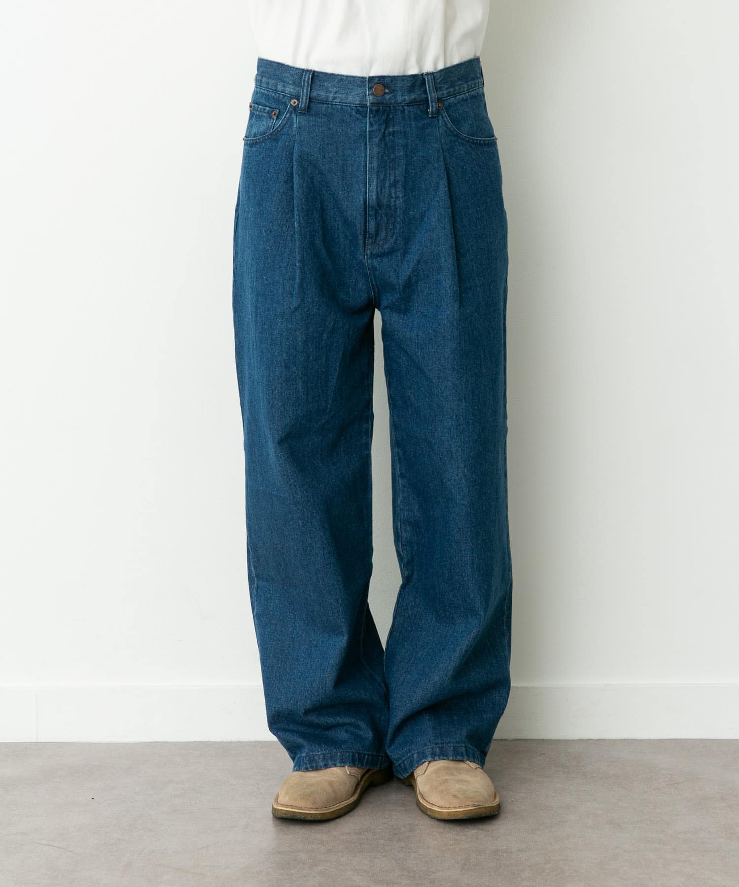 身長：180cm 体重：60kg サイズ：L