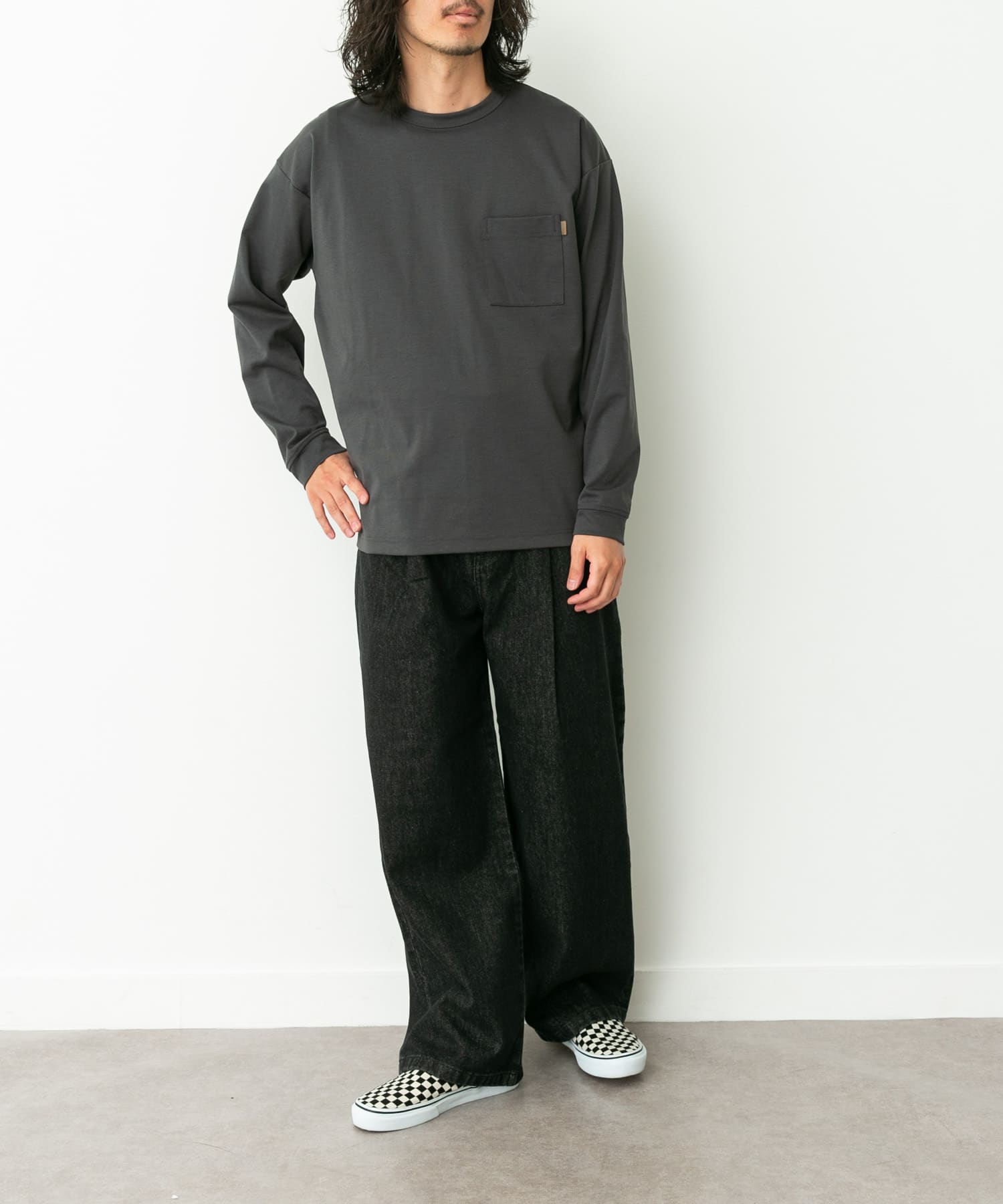 身長：180cm 体重：60kg サイズ：L