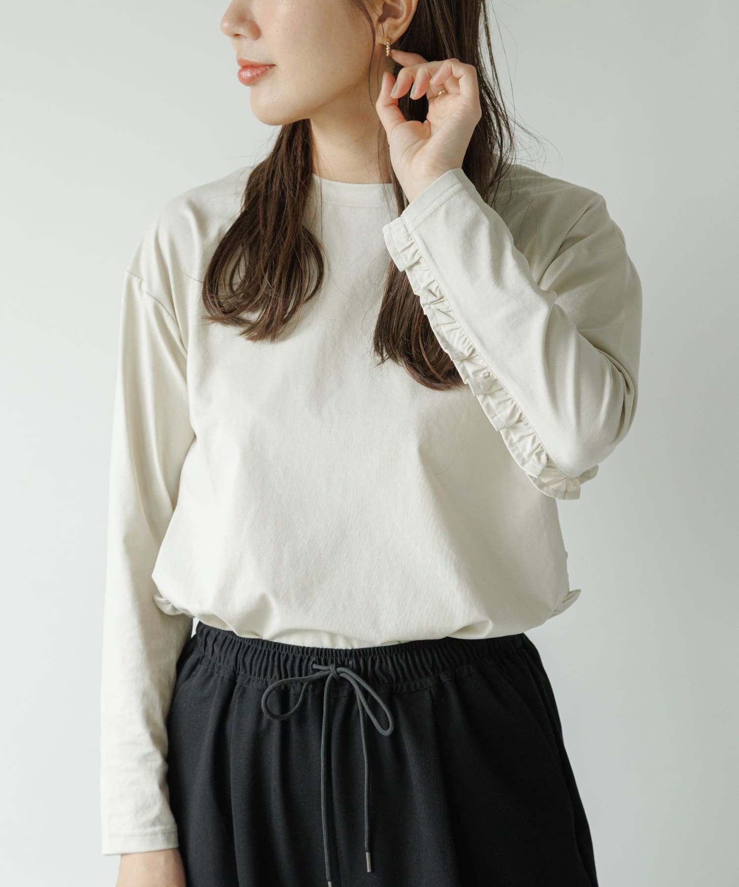 『WEB限定』バックミニフリルプルオーバー