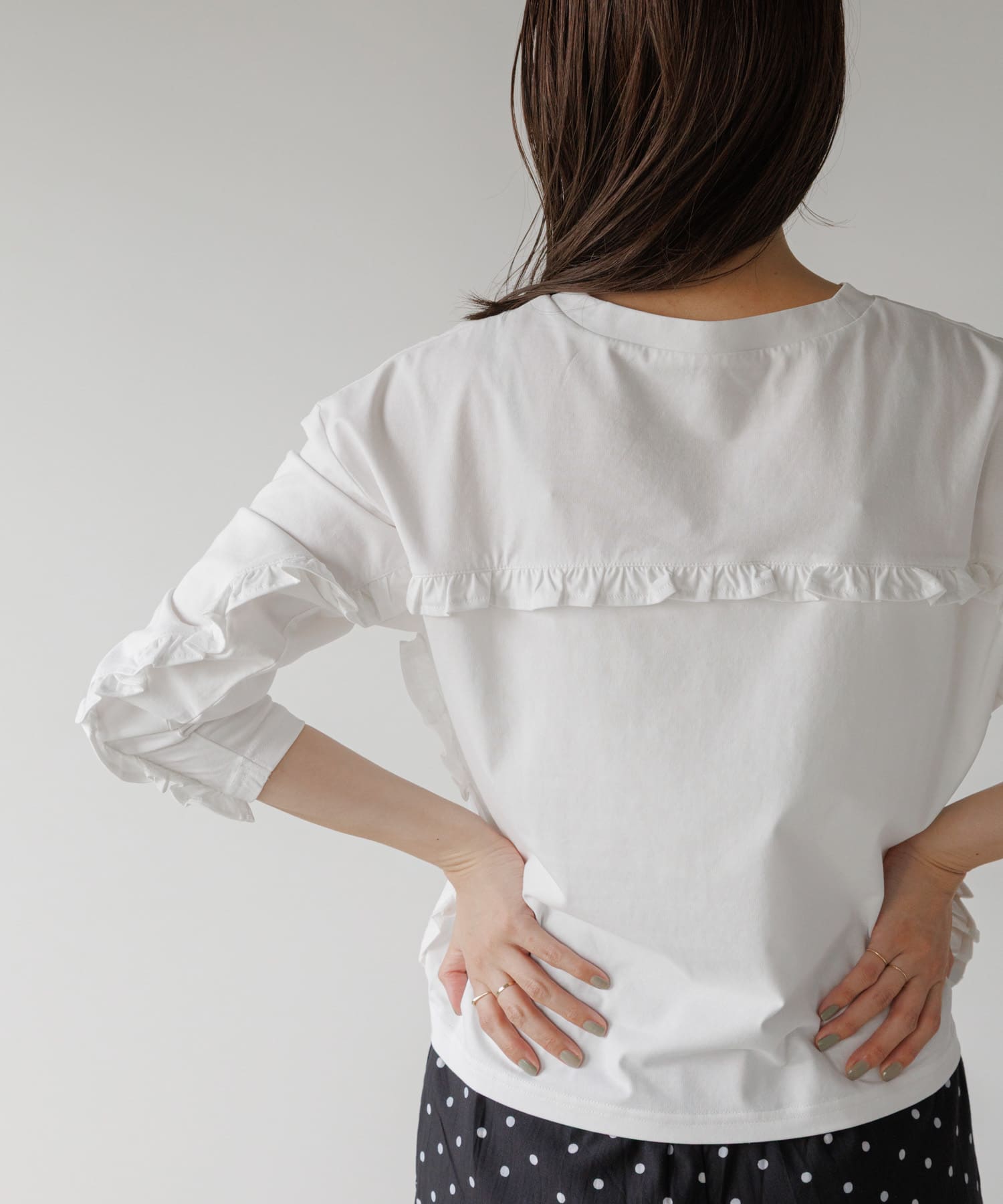 『WEB限定』バックミニフリルプルオーバー