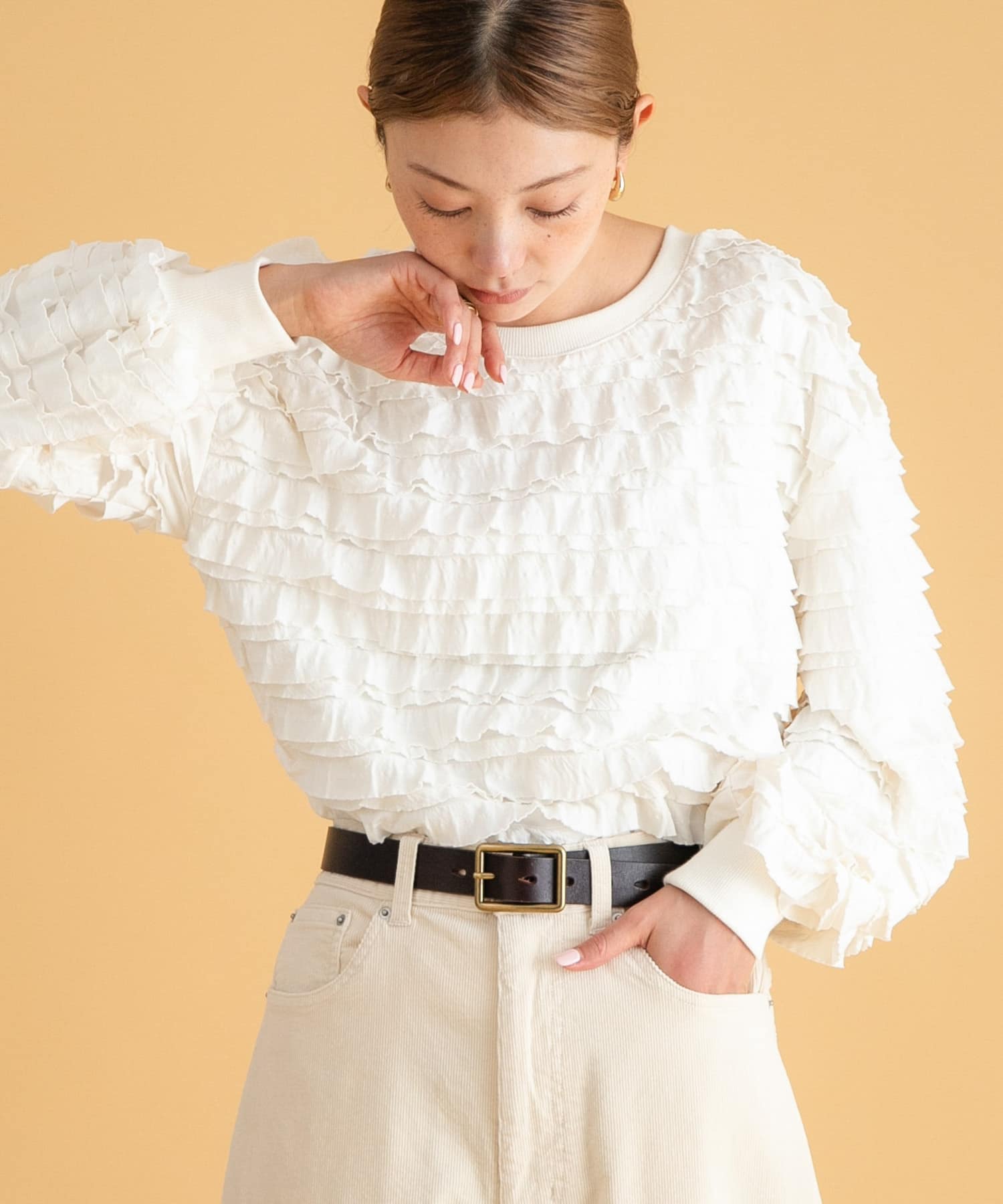 フリルカットプルオーバー