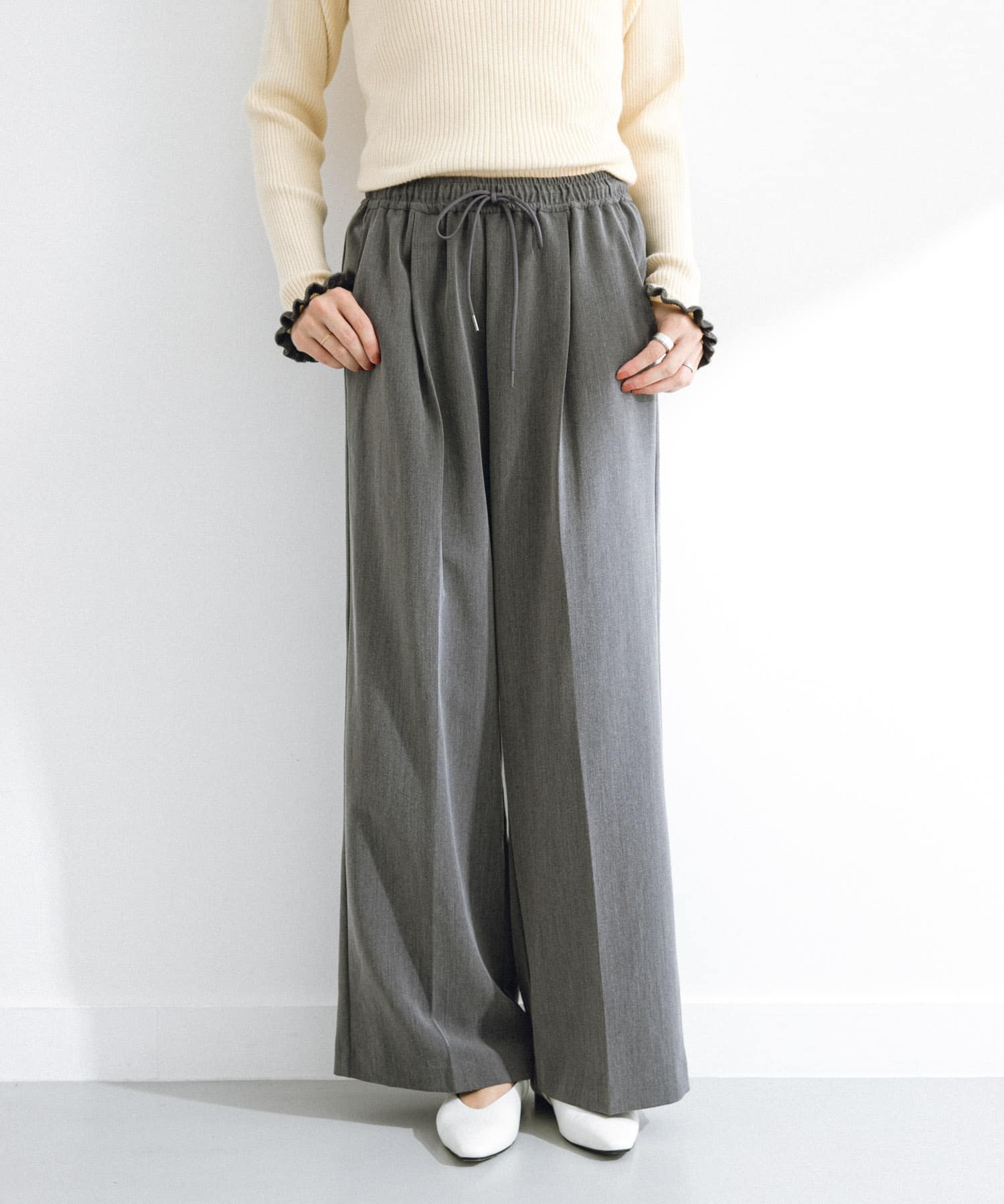 タックワイドイージーパンツ(36 ブラック): ボトム｜URBAN