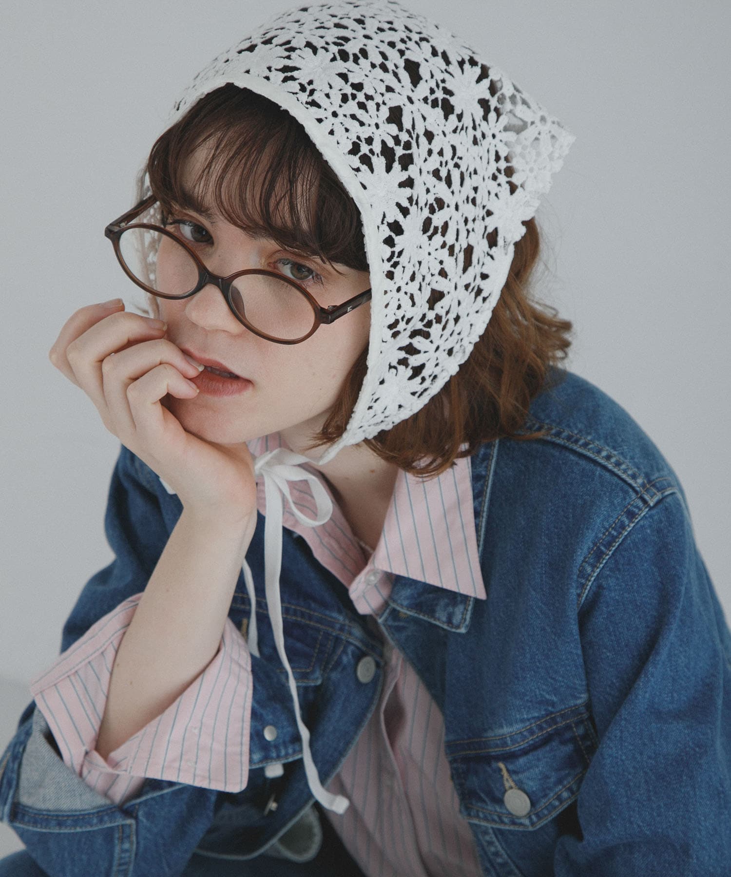 フラワーレースサンカクストール