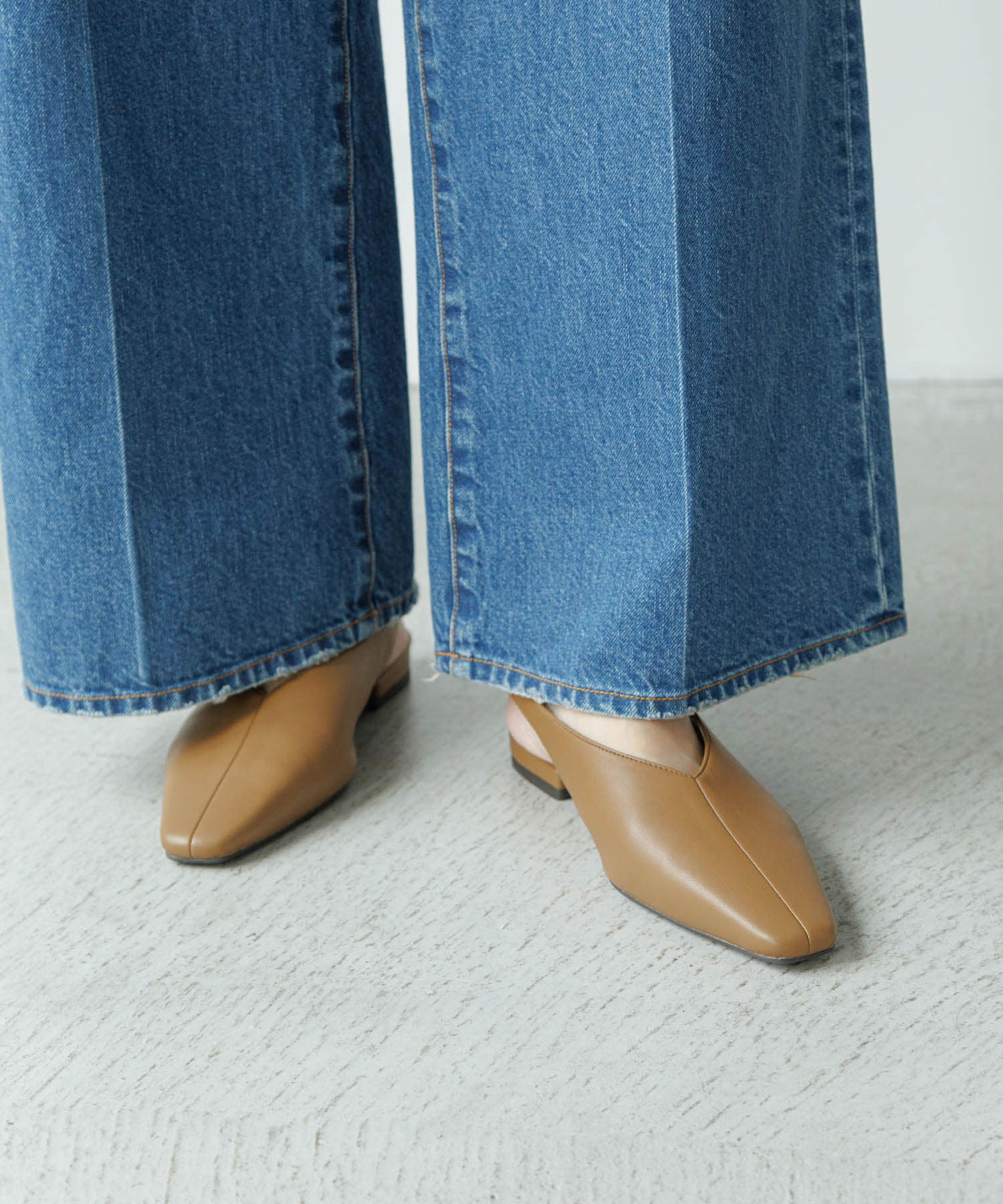 バックストラップスクエアパンプス キャメル S