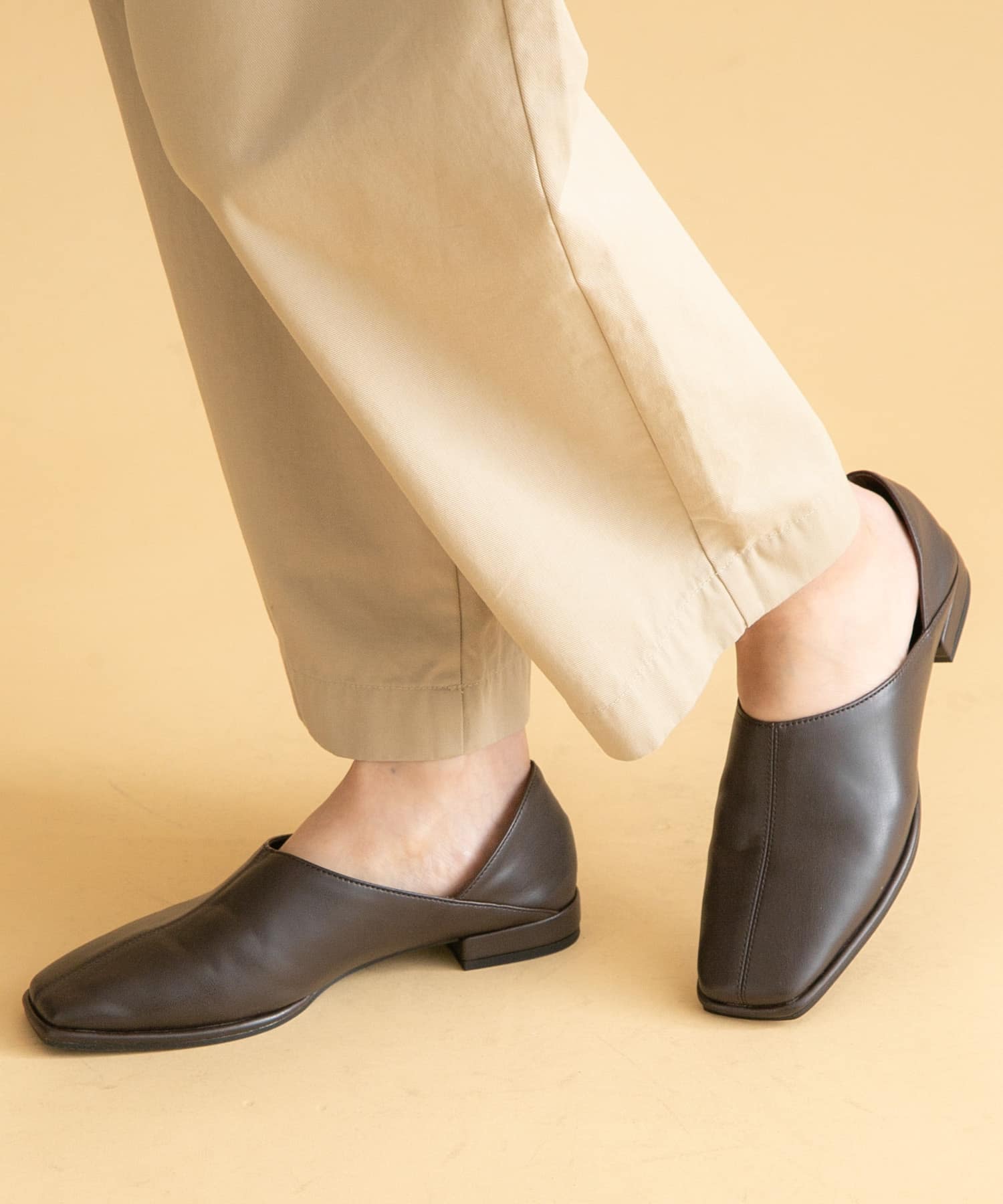 スクエアフラットスリッポン ブラウン S