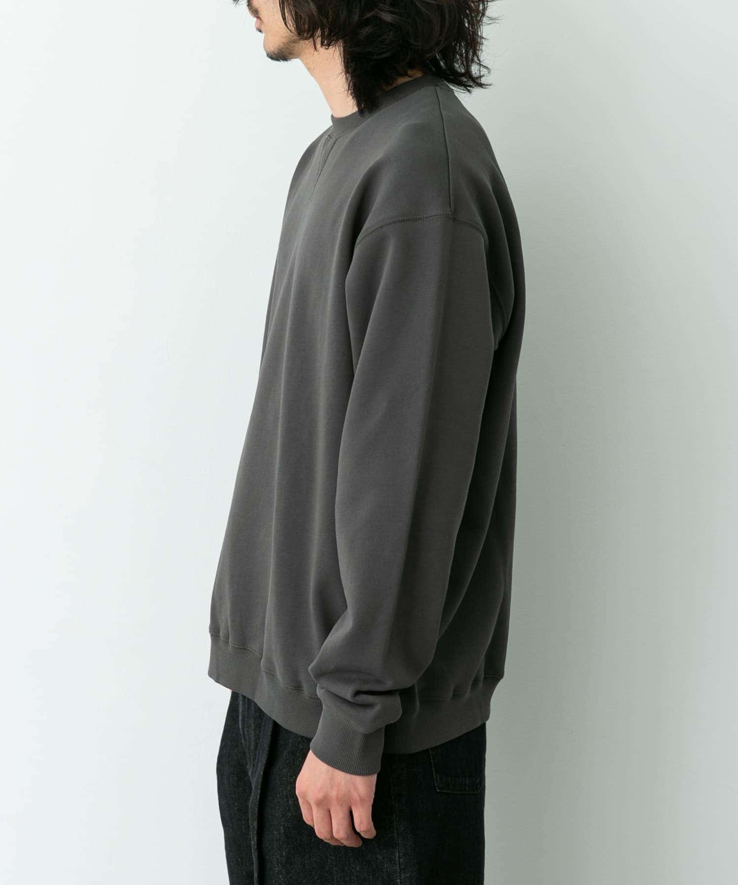 身長：180cm 体重：60kg サイズ：L