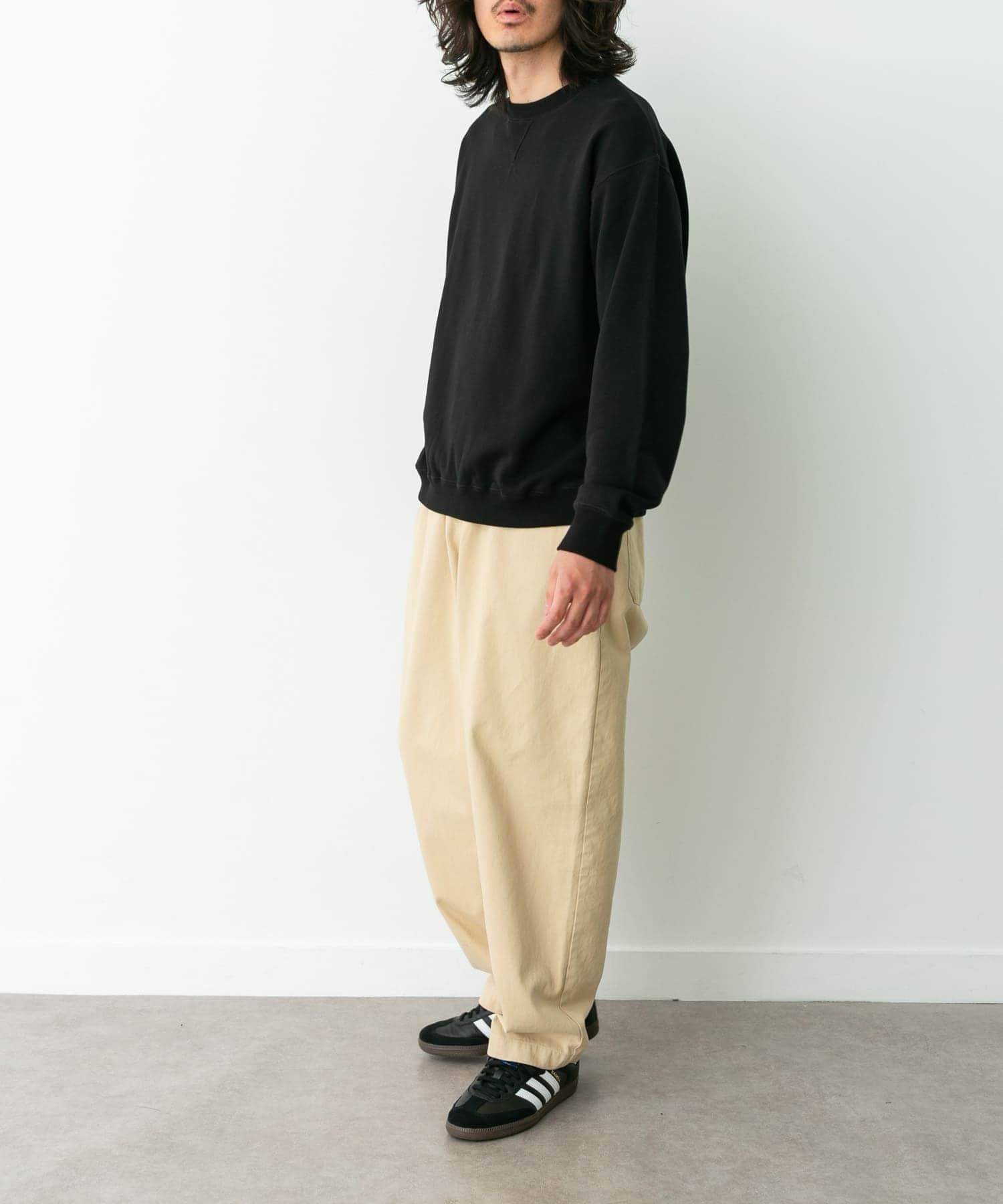 身長：180cm 体重：60kg サイズ：L
