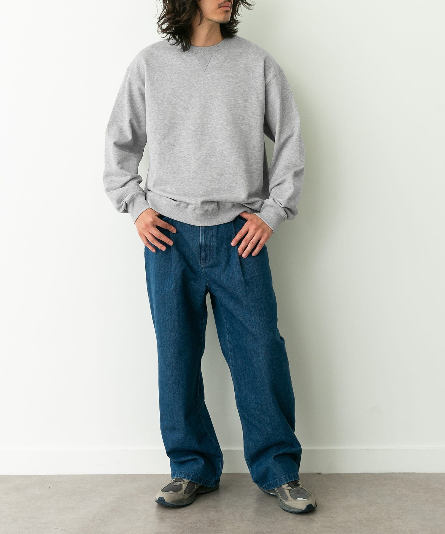 身長：180cm 体重：60kg サイズ：L