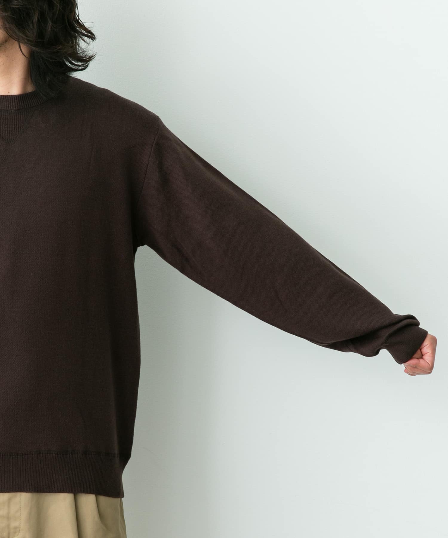 ダークブラウン