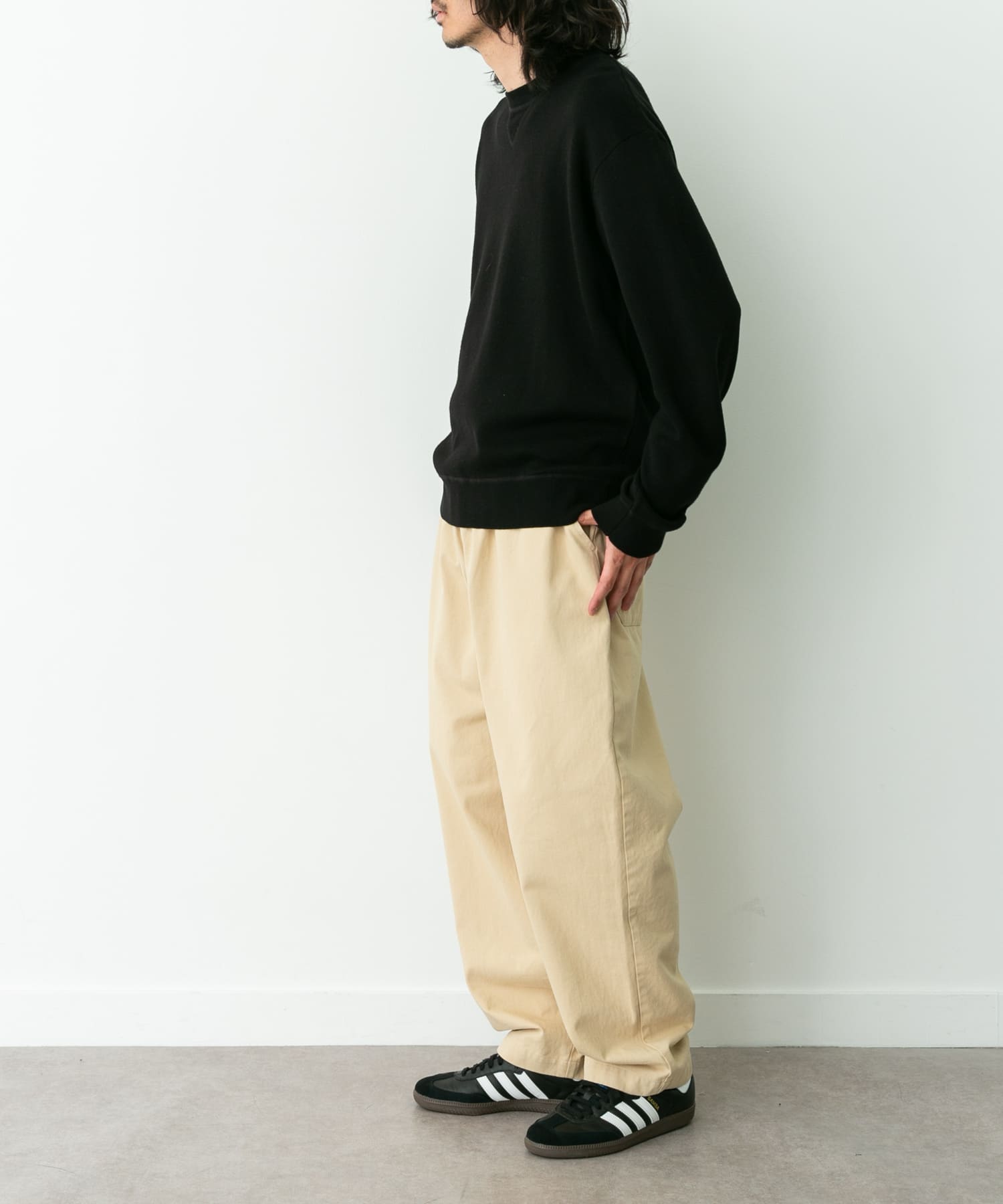 ブラック