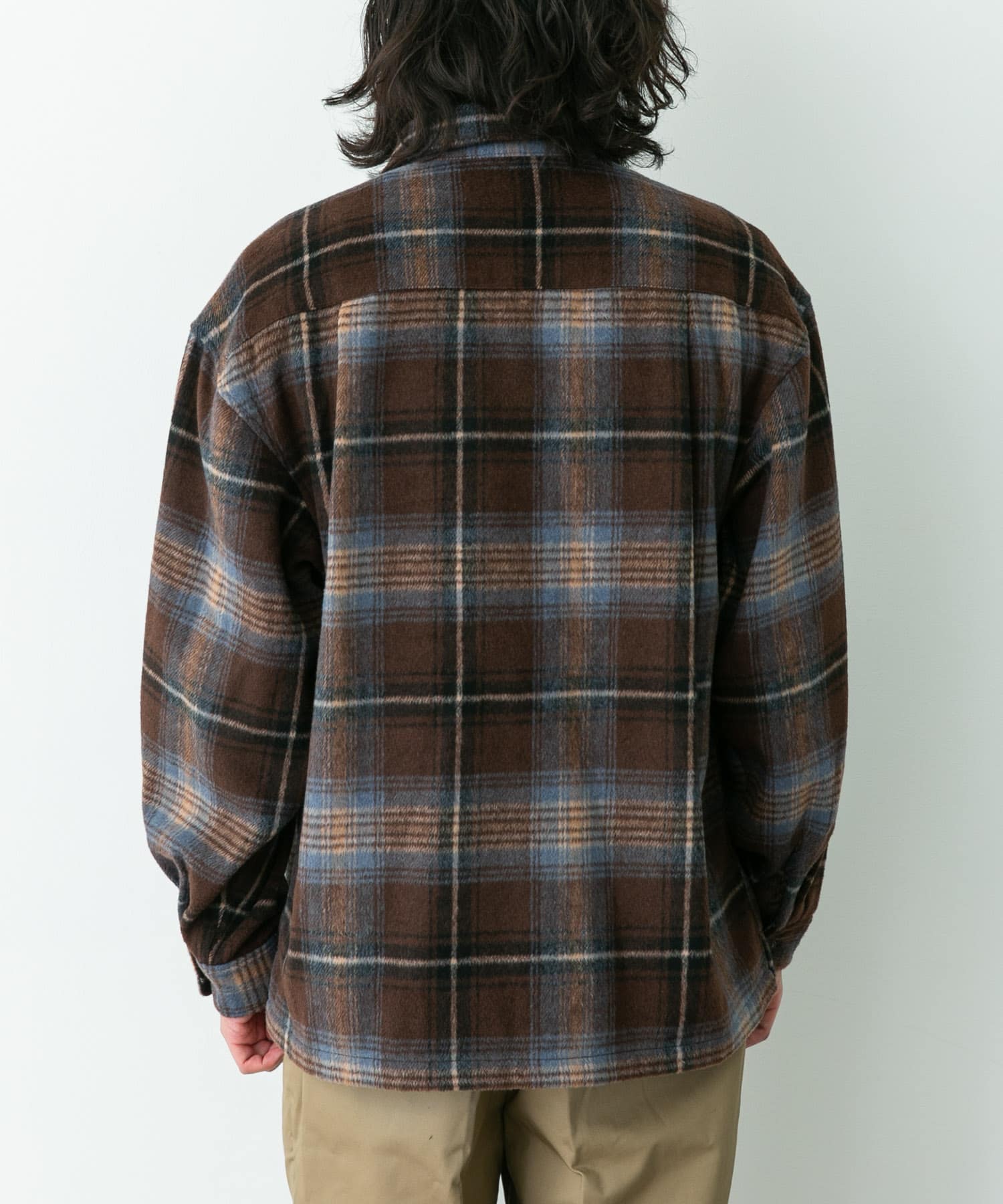 身長：180cm 体重：60kg サイズ：L