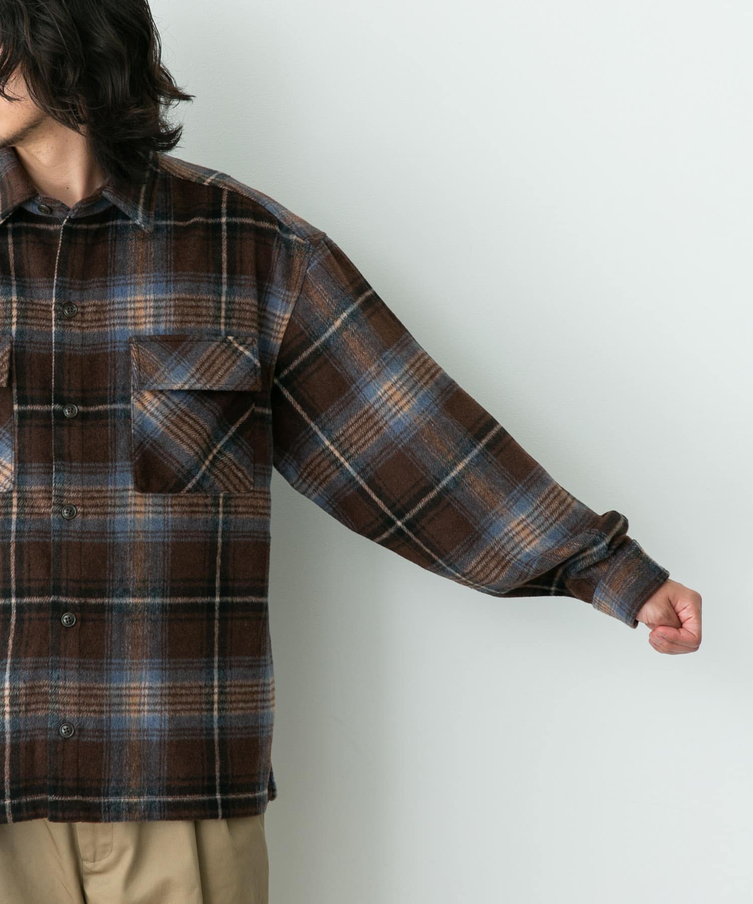 身長：180cm 体重：60kg サイズ：L