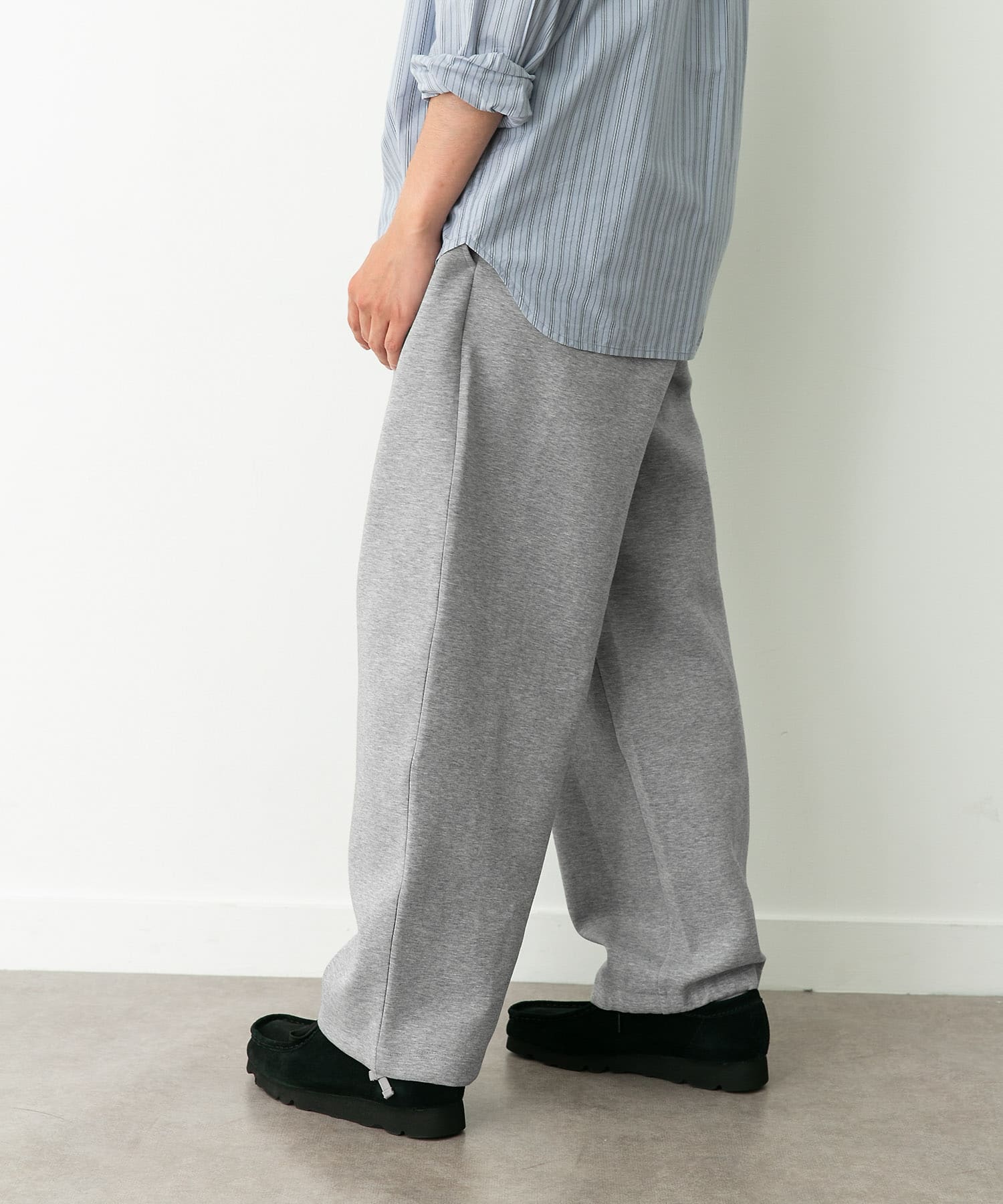 身長：180cm 体重：60kg サイズ：L