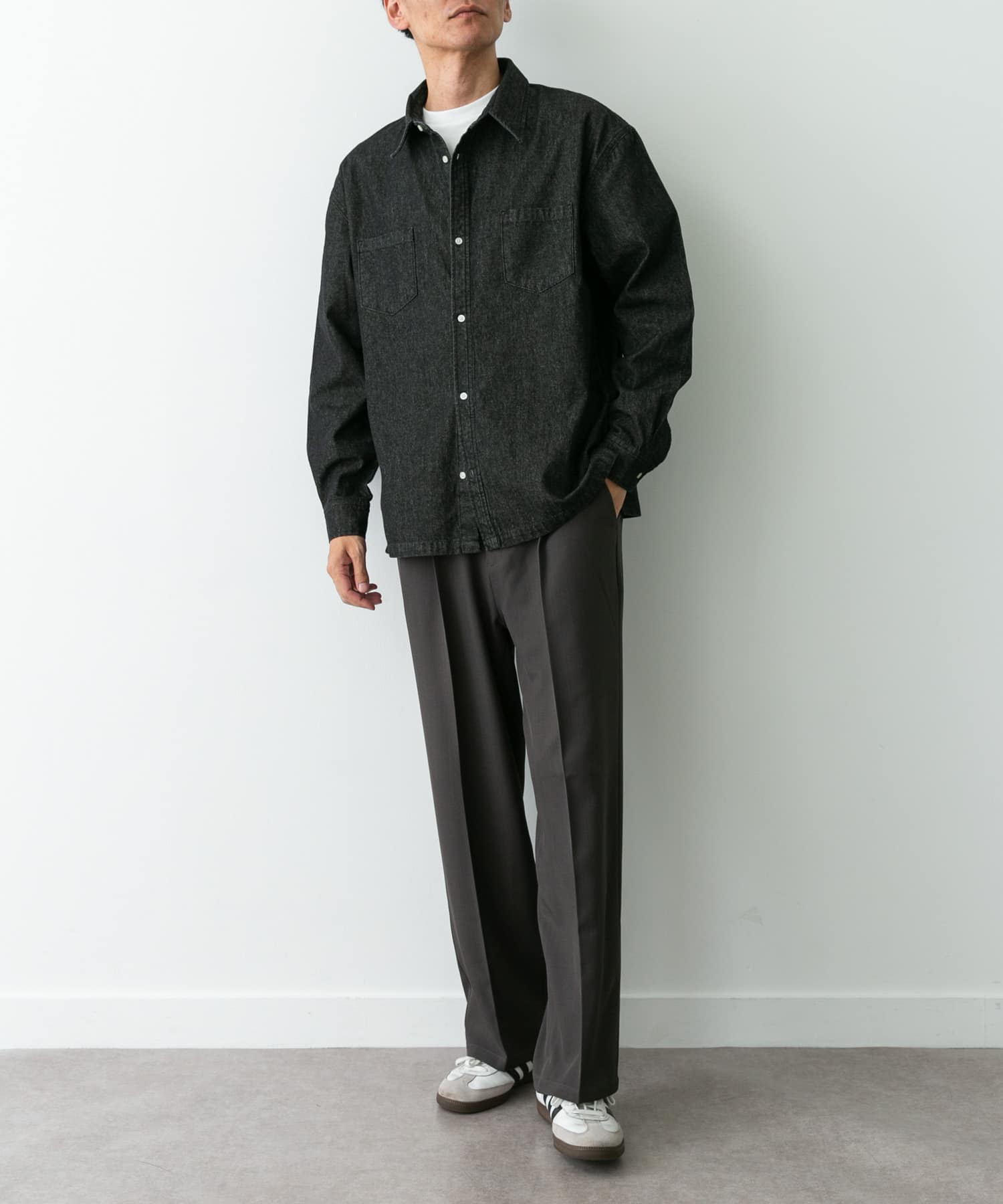 身長：185cm 体重：70kg サイズ：L-L