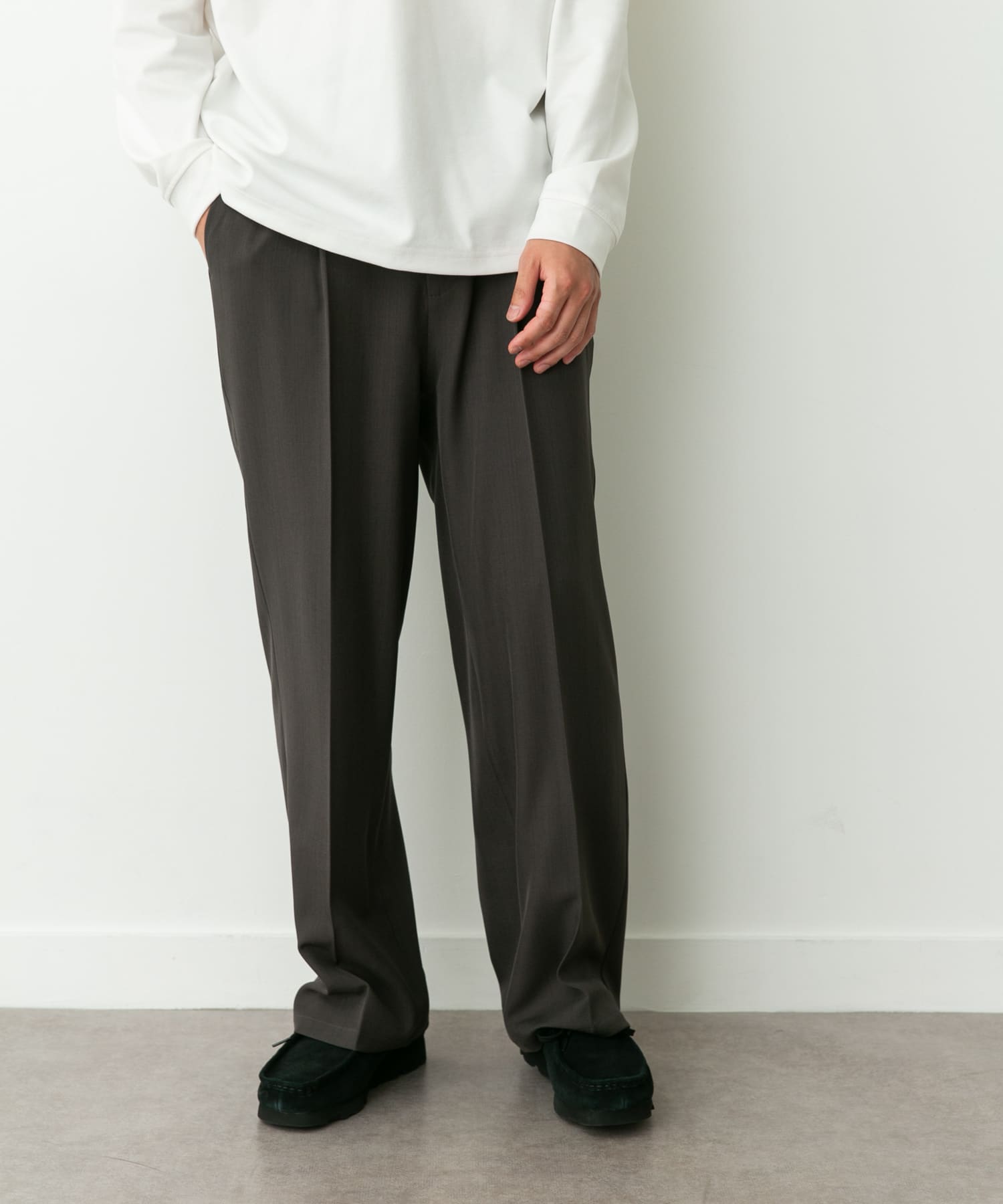 身長：180cm 体重：60kg サイズ：L-L