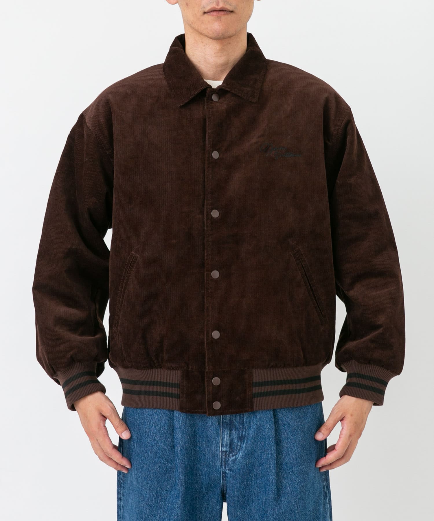 ダークブラウン