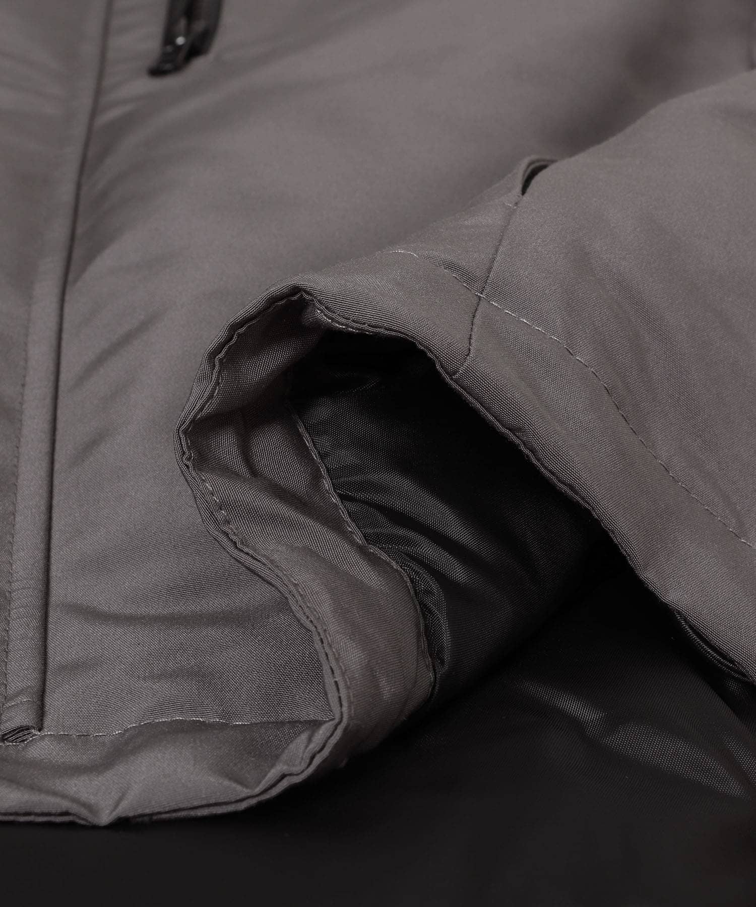 フーディーダウンジャケット チャコール FREE