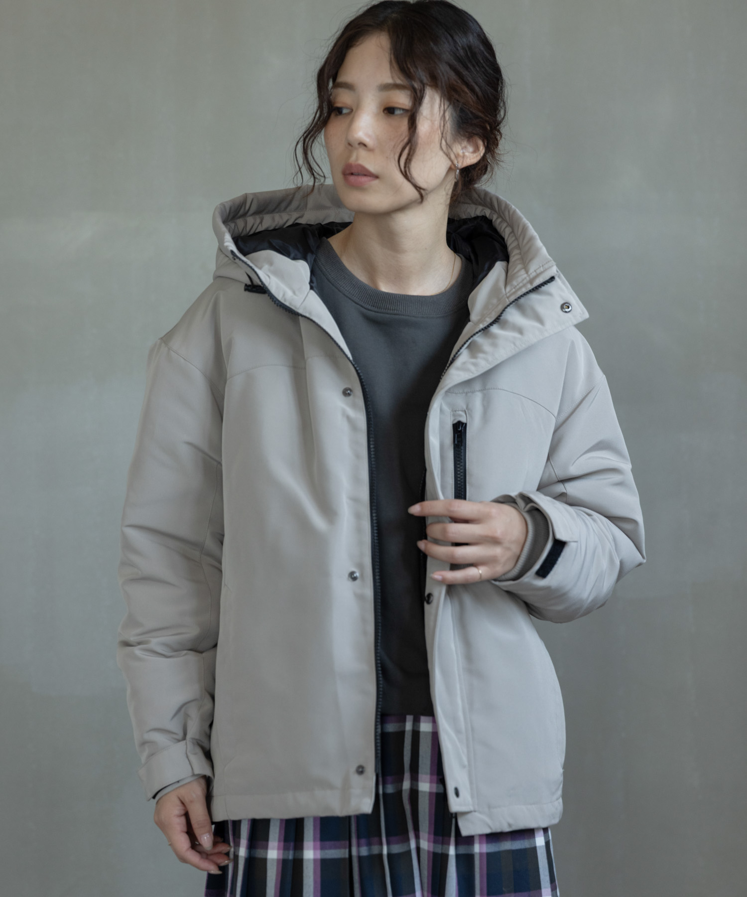 グレージュ