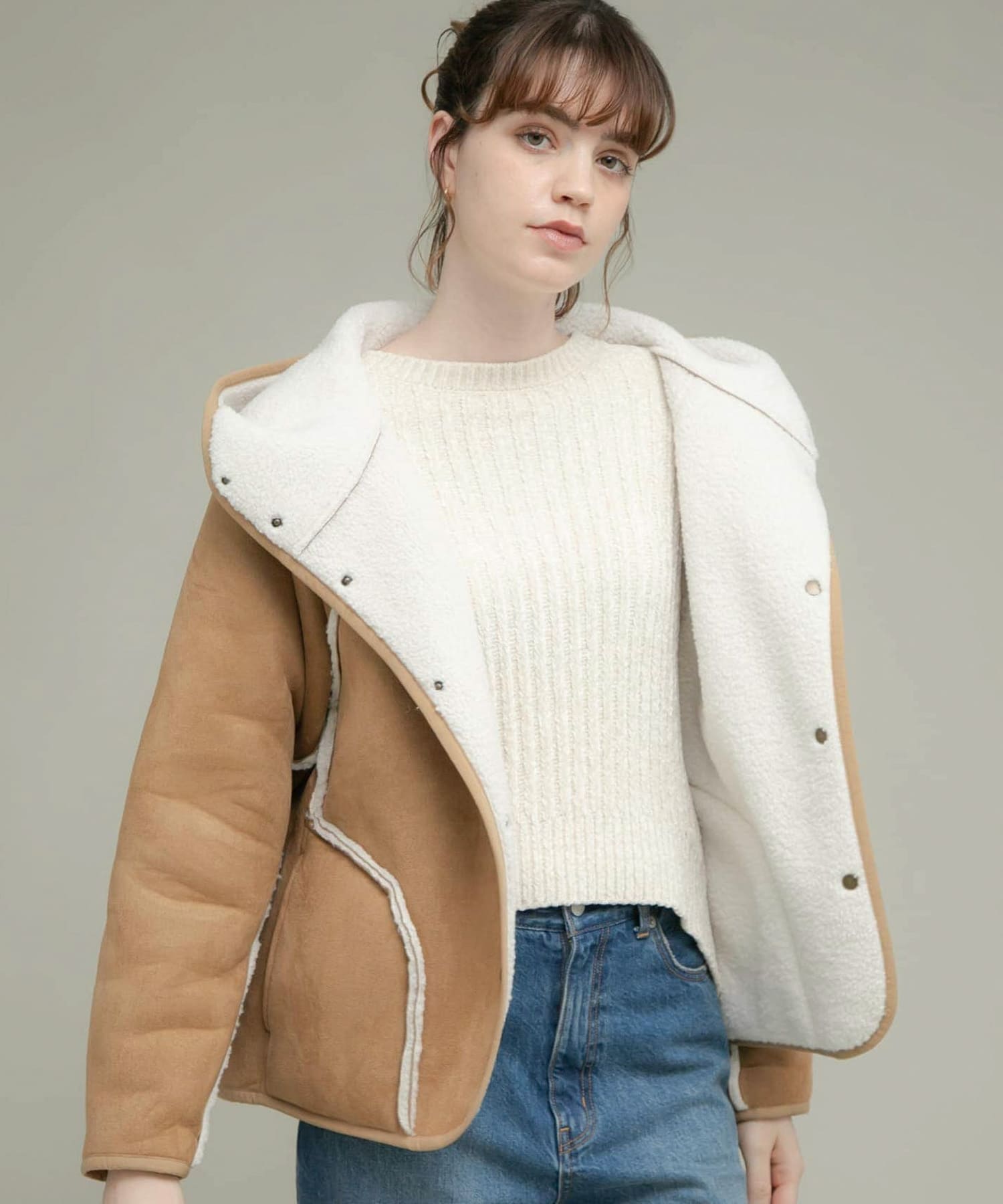 ムートンリバーシブルフーディーコート