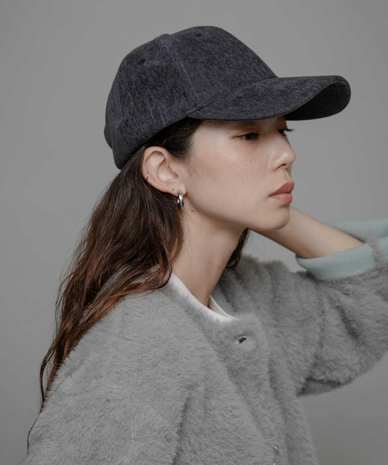 ベロアタッチバックロゴCAP ネイビー one