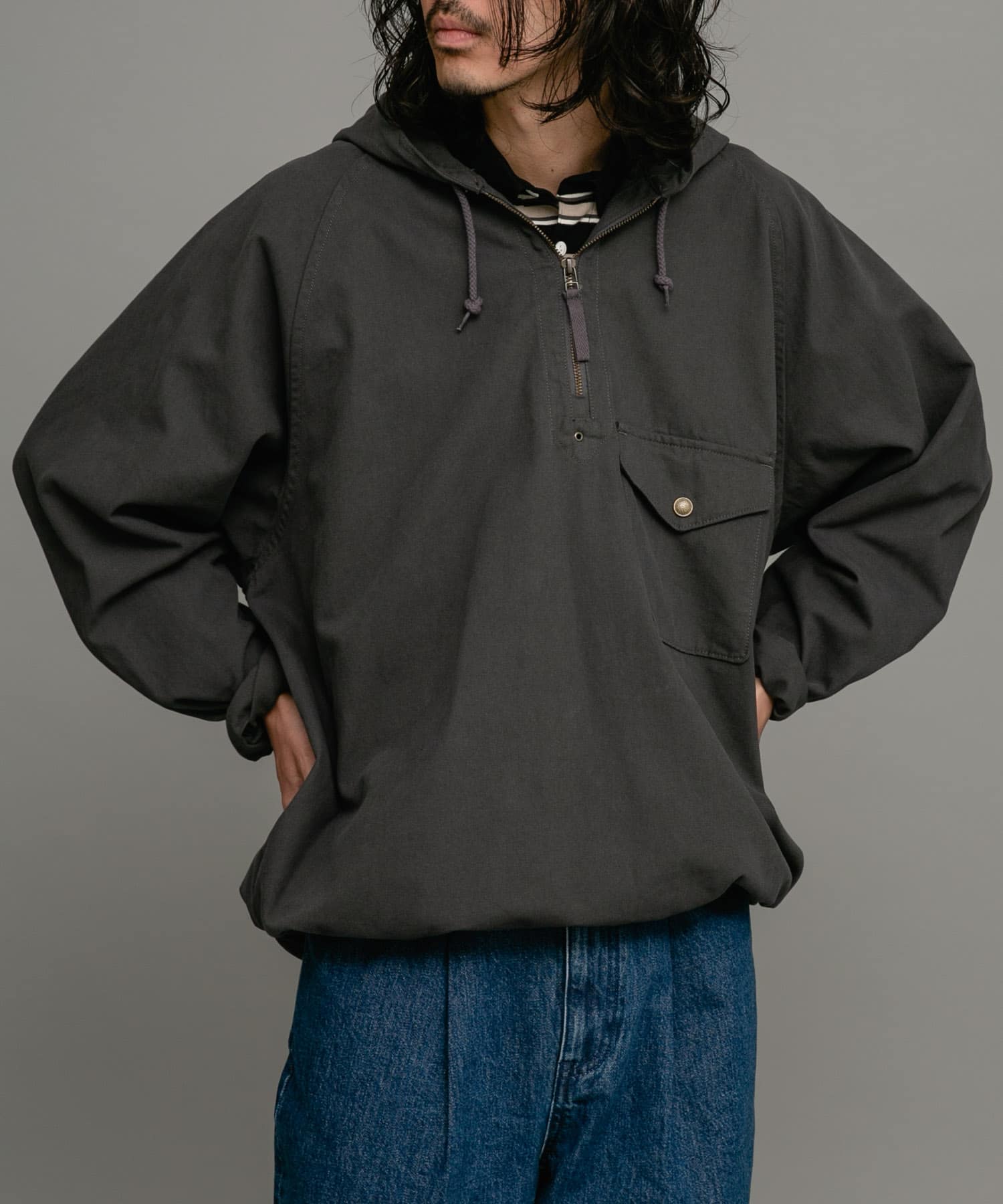 身長：180cm 体重：60kg サイズ：L