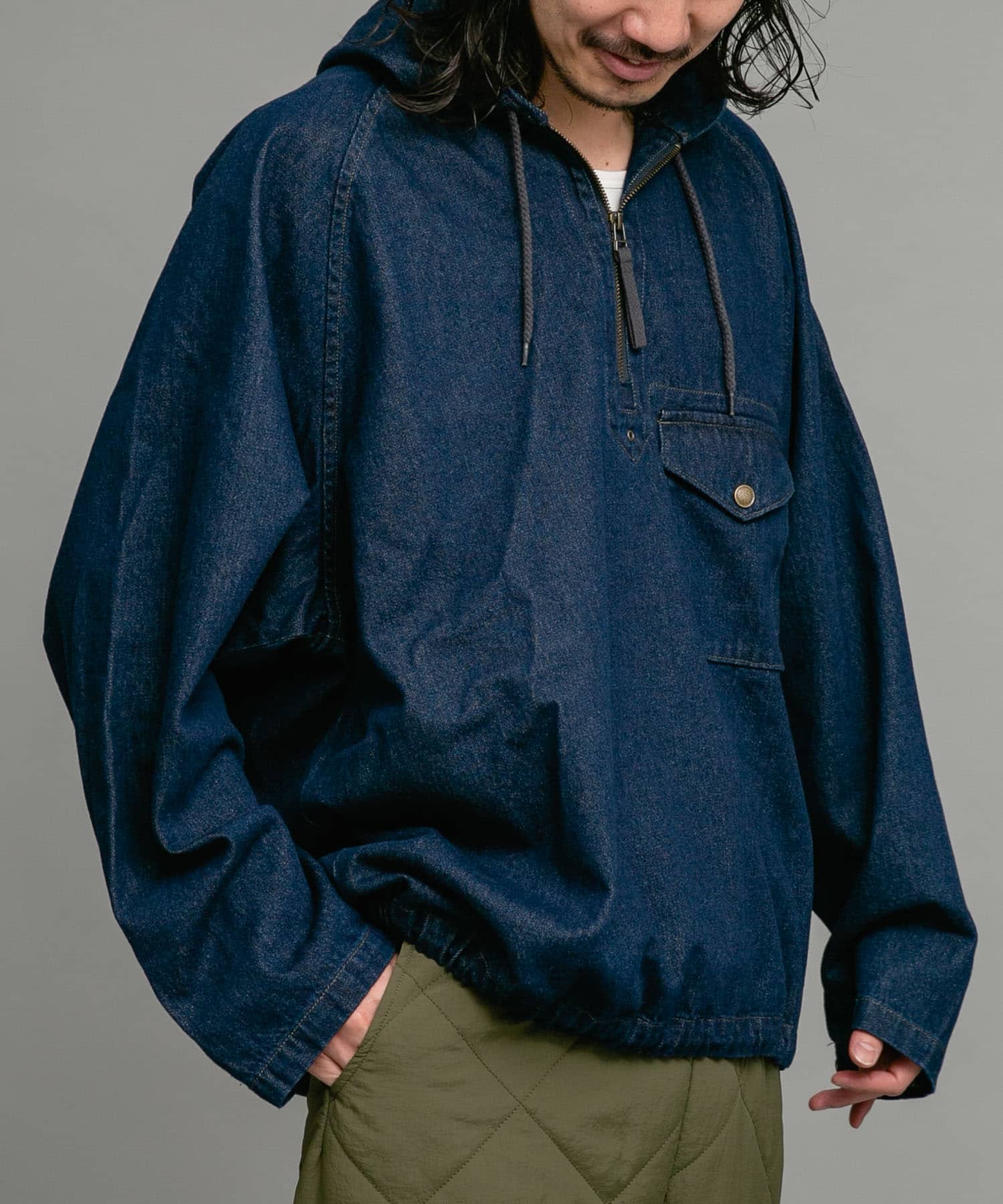 身長：180cm 体重：60kg サイズ：L