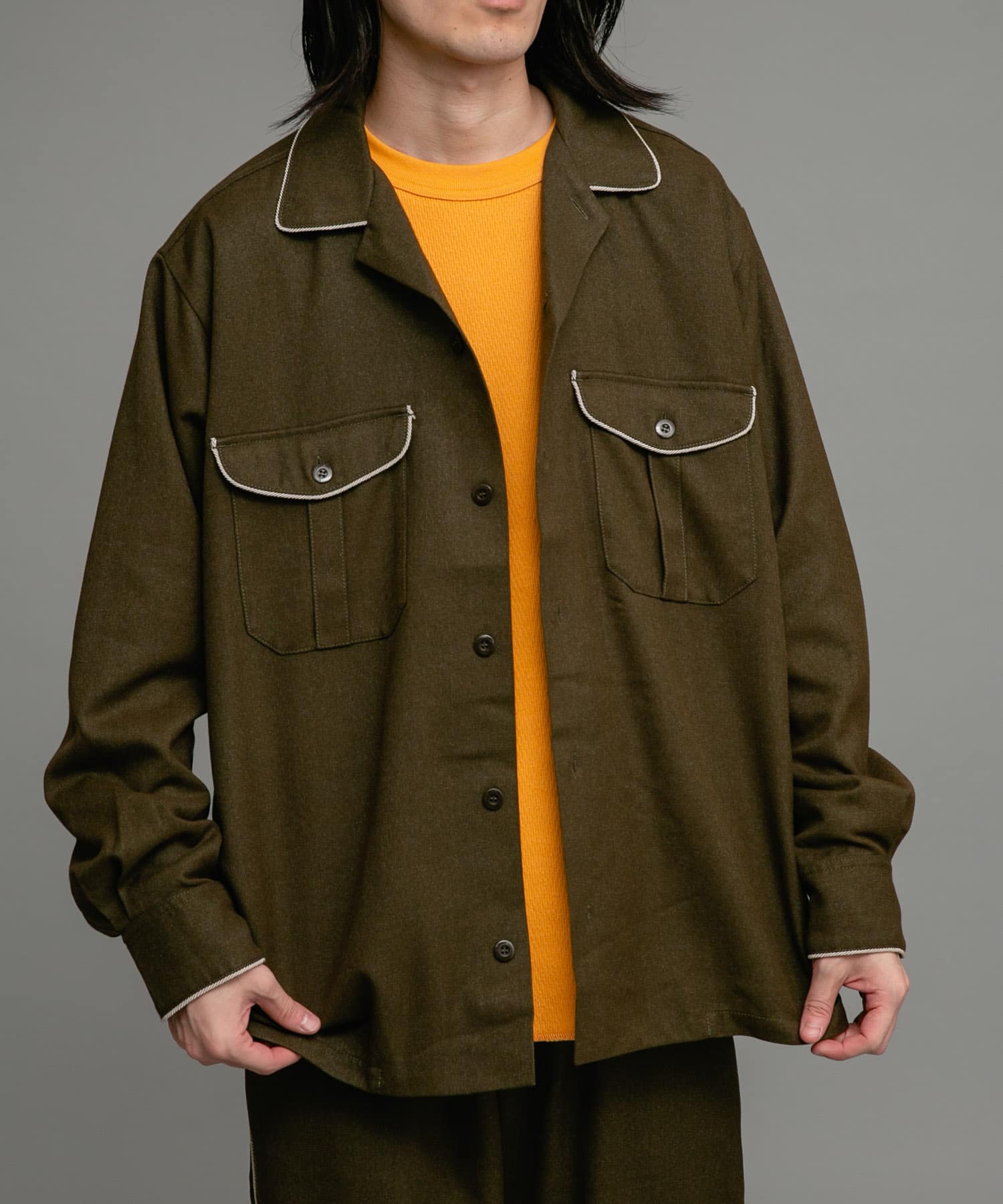 KHAKI