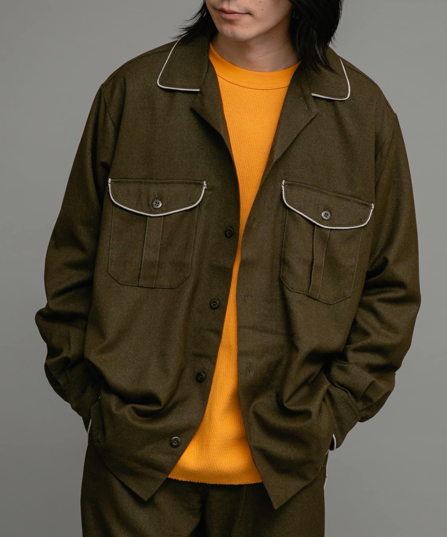 KHAKI