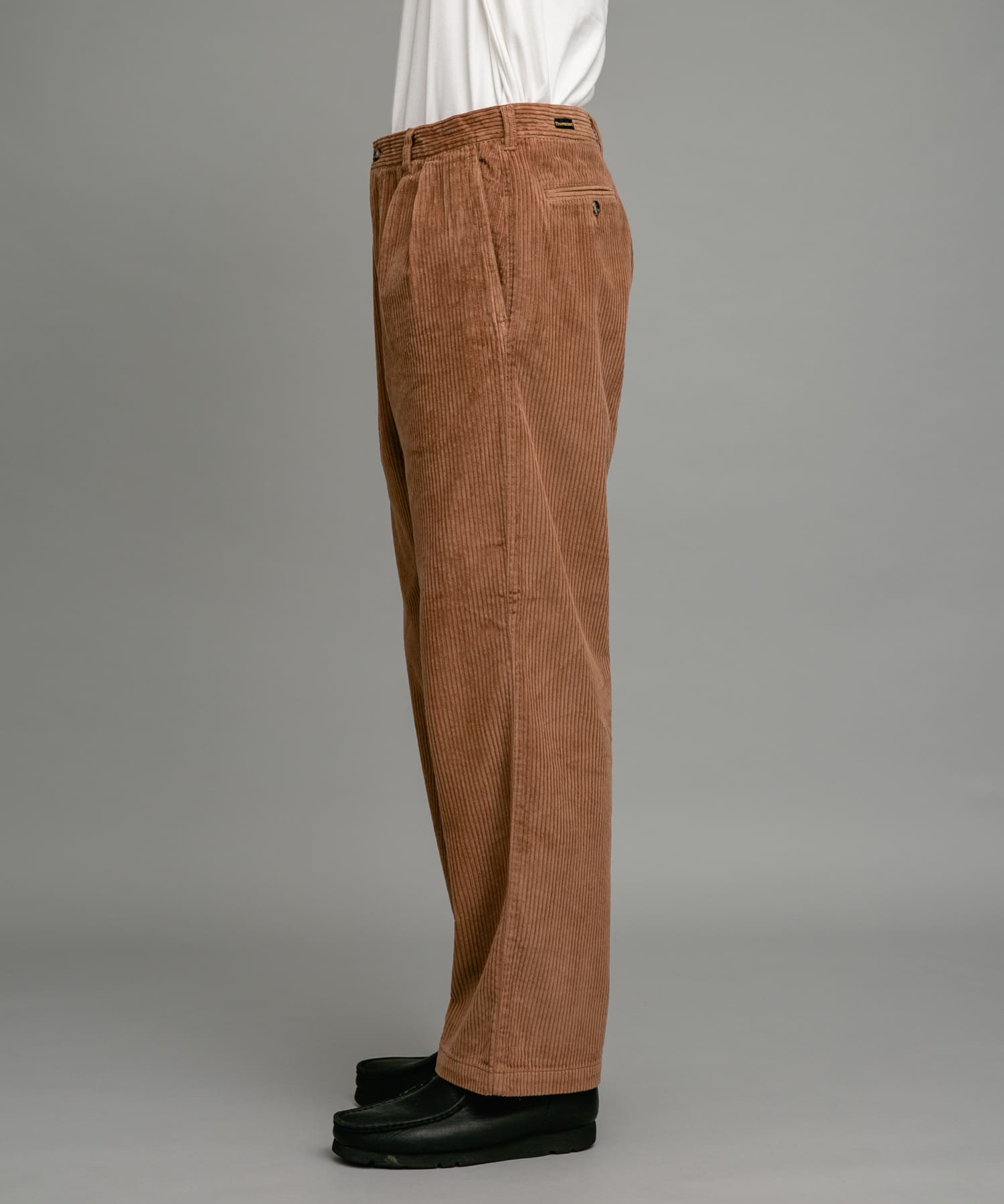 身長：185cm 体重：70kg サイズ：L