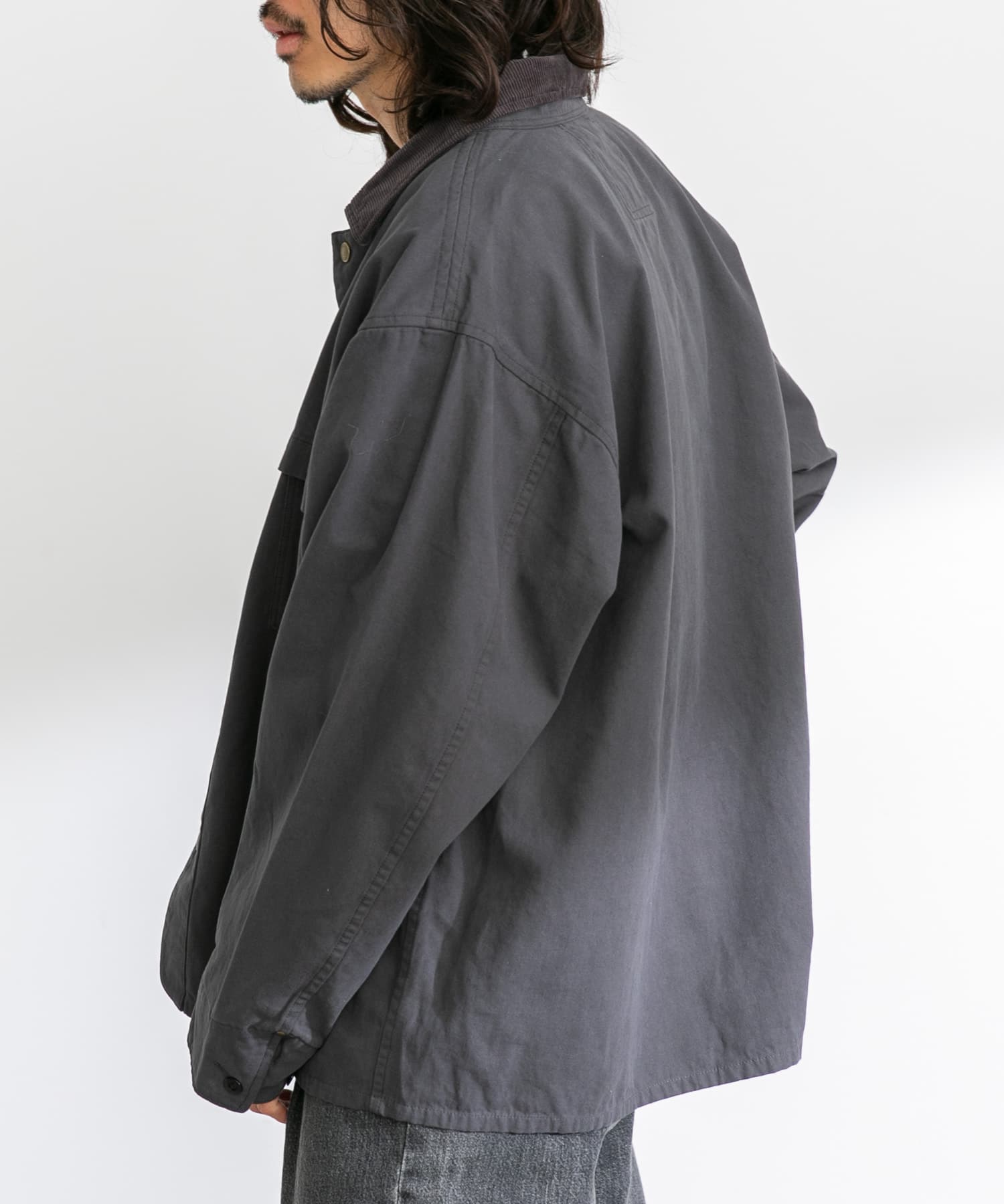 身長：180cm 体重：60kg サイズ：L