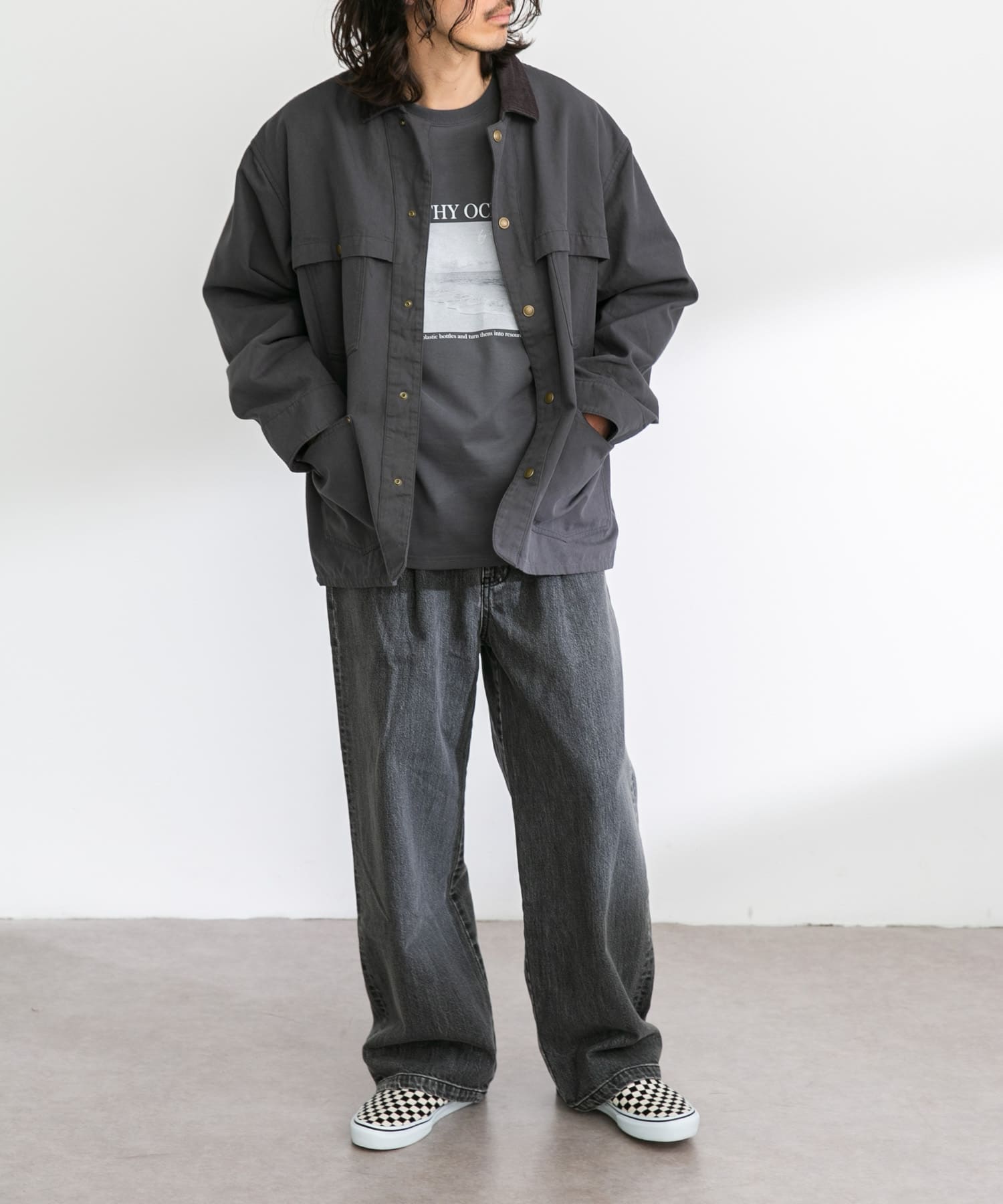 身長：180cm 体重：60kg サイズ：L