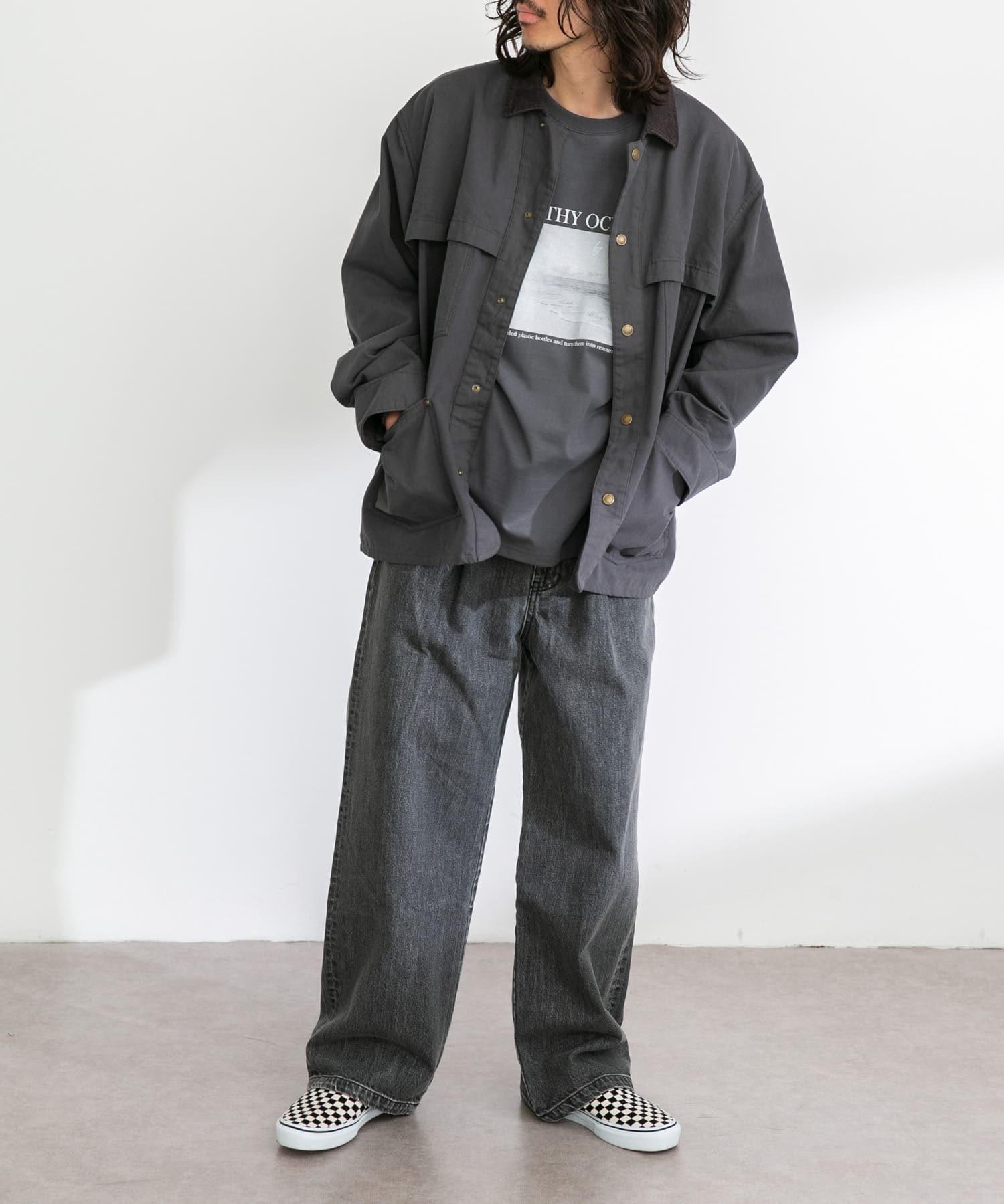 身長：180cm 体重：60kg サイズ：L