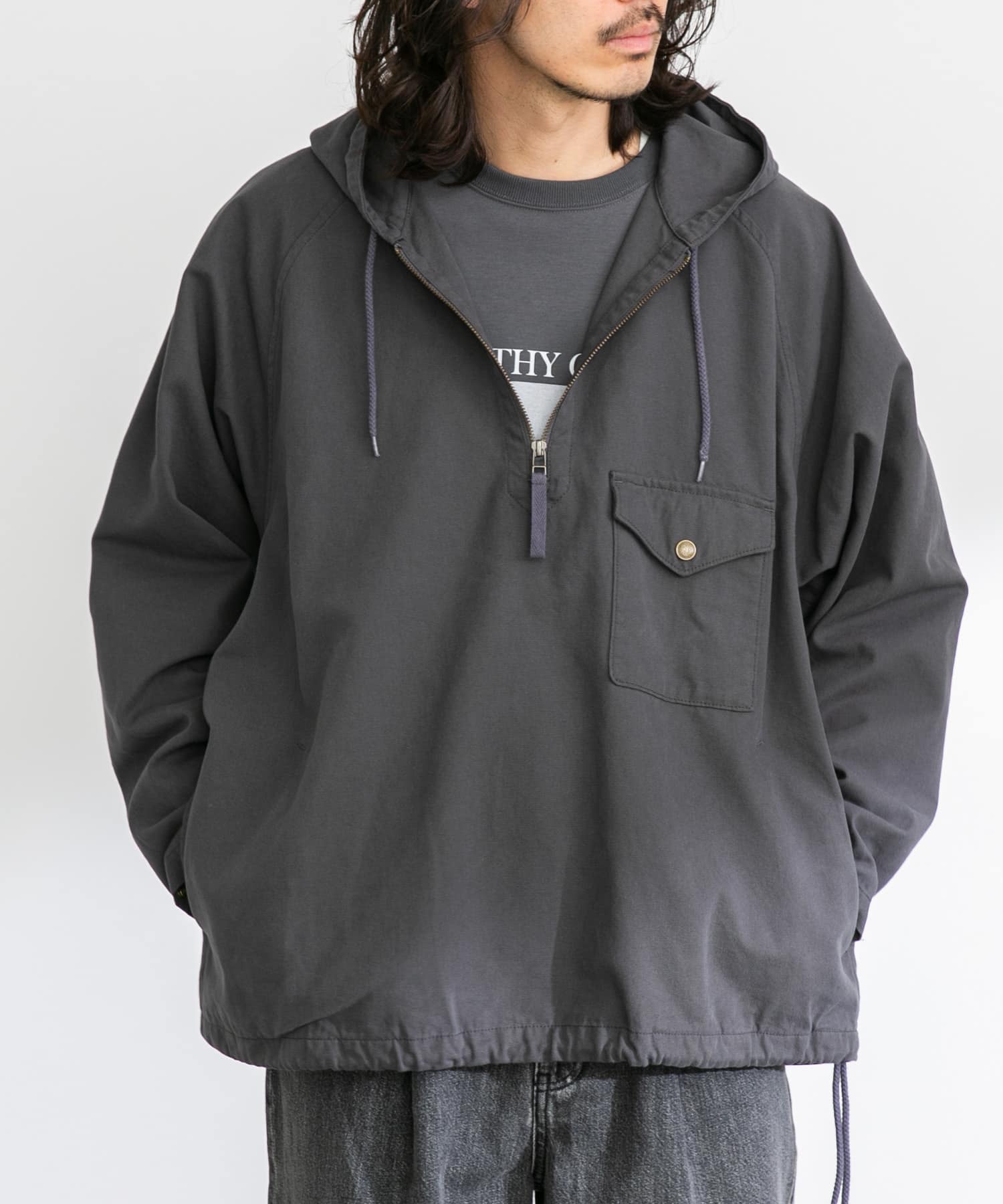 身長：180cm 体重：60kg サイズ：L