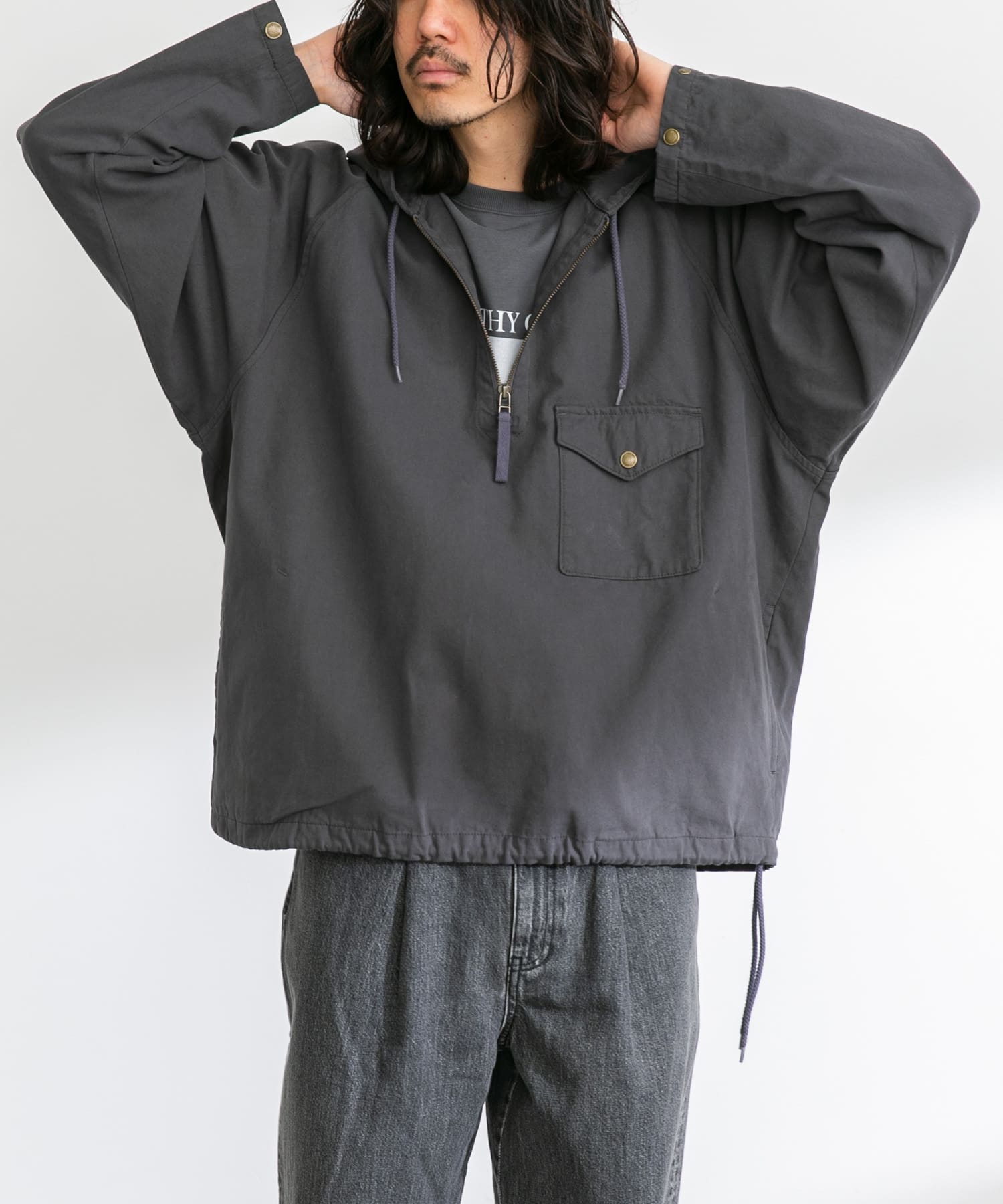 身長：180cm 体重：60kg サイズ：L