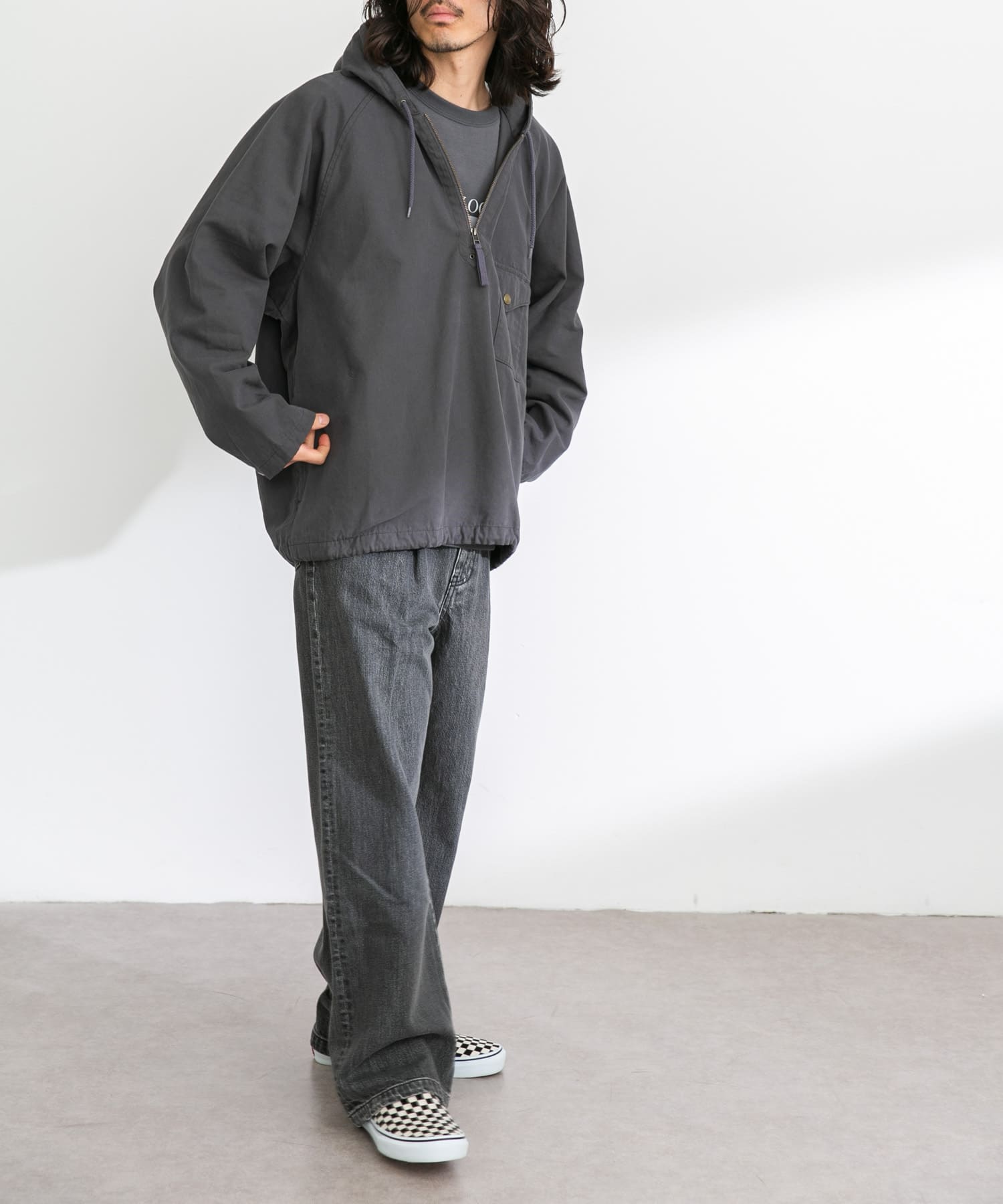 身長：180cm 体重：60kg サイズ：L