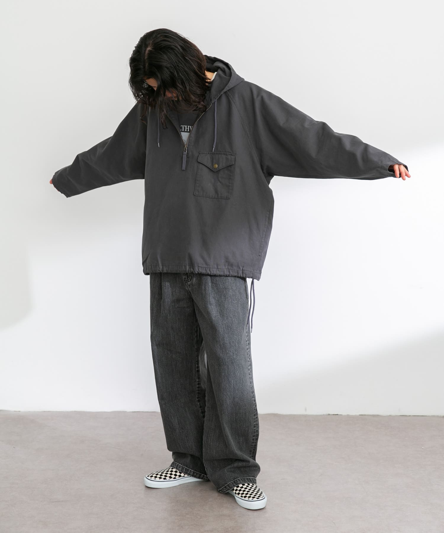 身長：180cm 体重：60kg サイズ：L