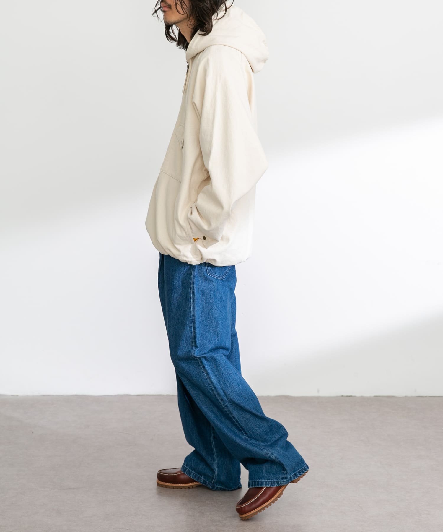 身長：180cm 体重：60kg サイズ：L